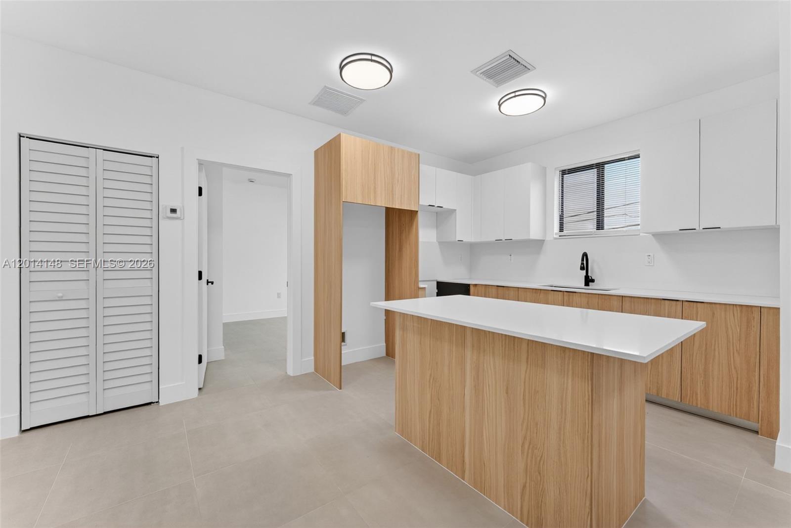 See details / 0 sq. ft. $ 2026-05-06 0 Photo
