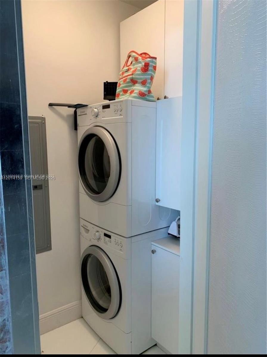 4107 2 / 3 2106 sq. ft. $ 2026-05-06 0 Photo