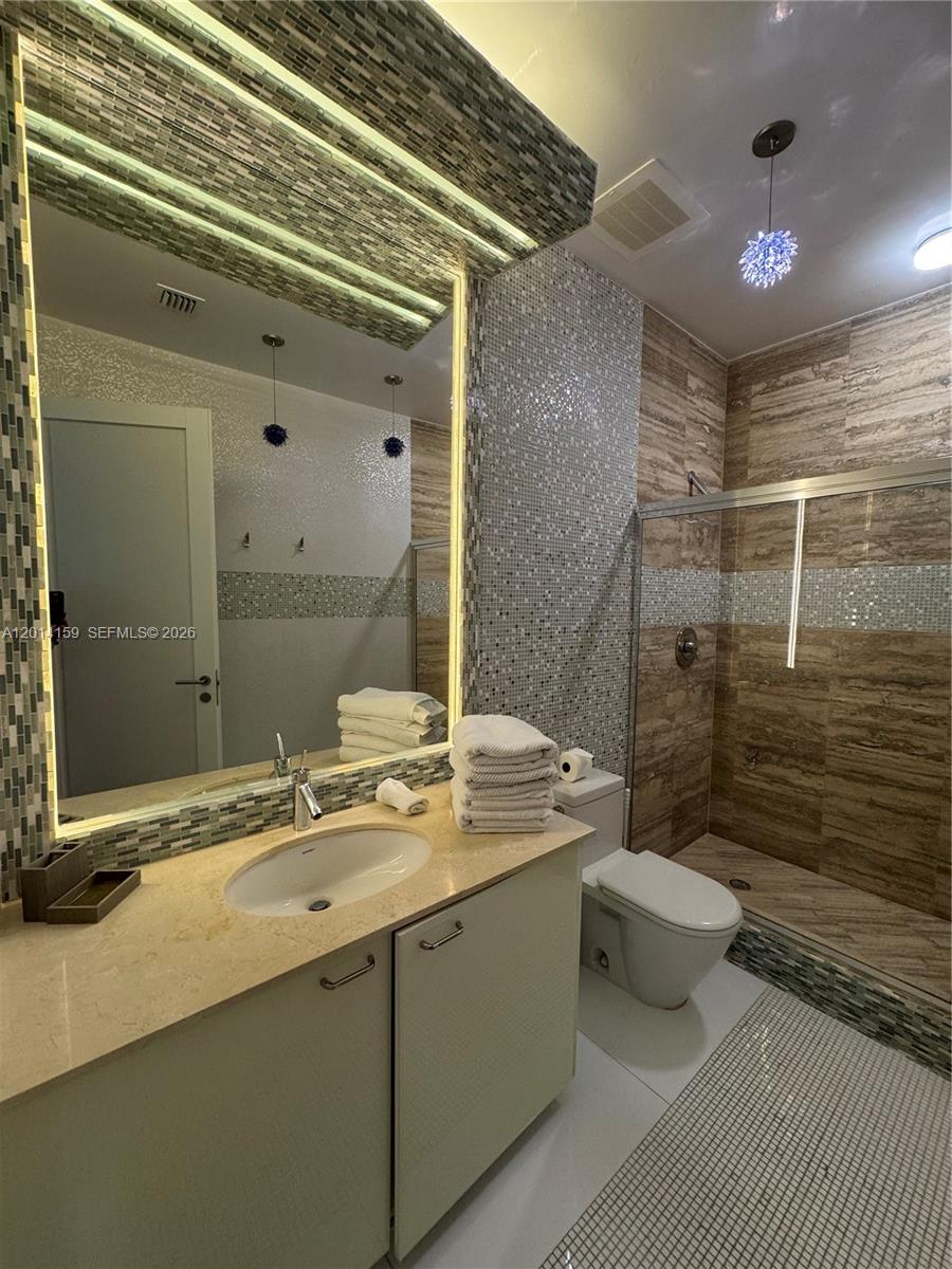 4107 2 / 3 2106 sq. ft. $ 2026-05-06 0 Photo
