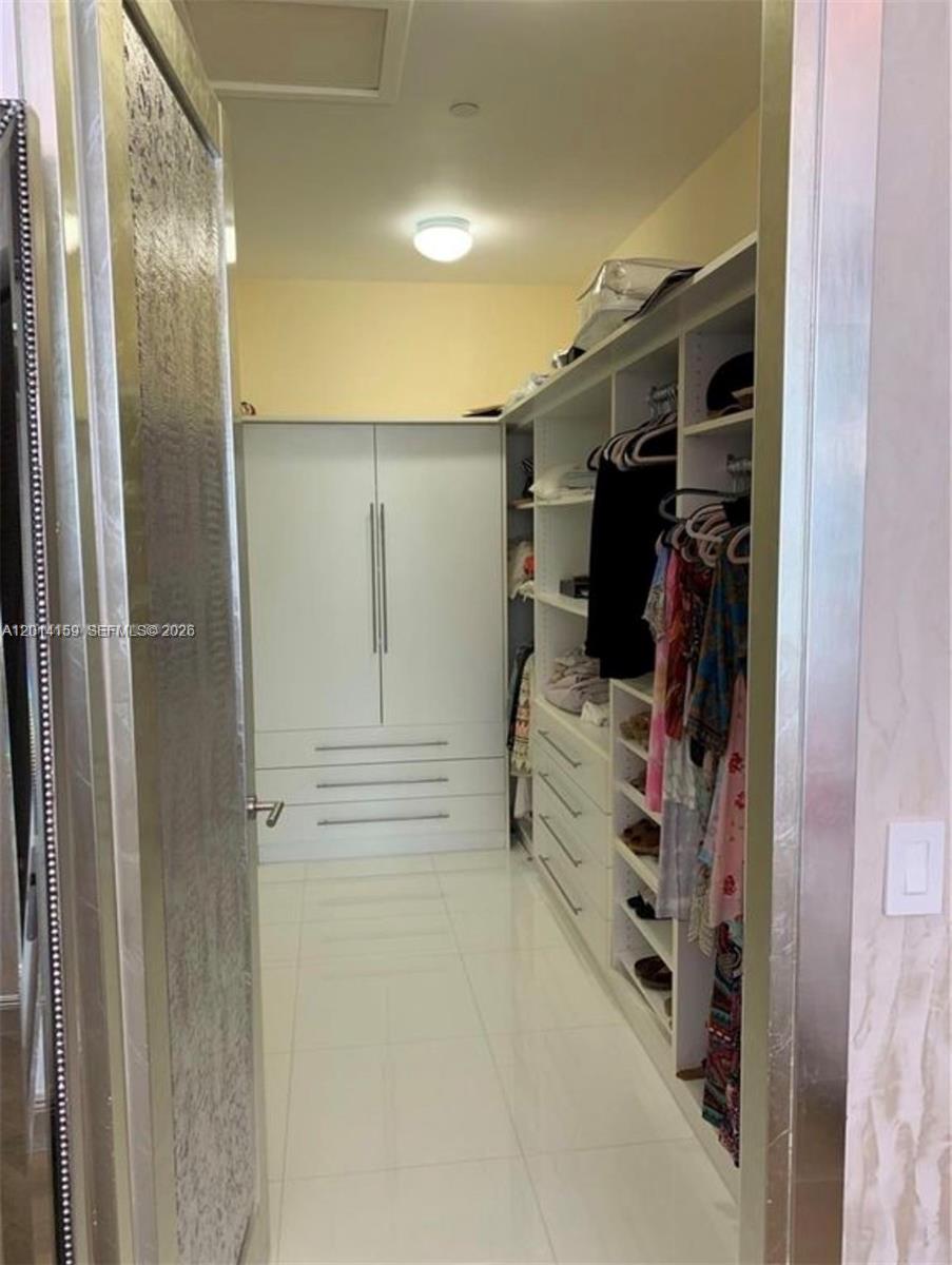 4107 2 / 3 2106 sq. ft. $ 2026-05-06 0 Photo
