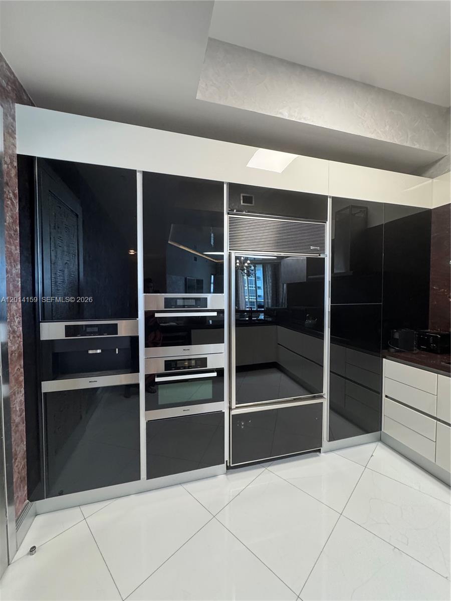 4107 2 / 3 2106 sq. ft. $ 2026-05-06 0 Photo