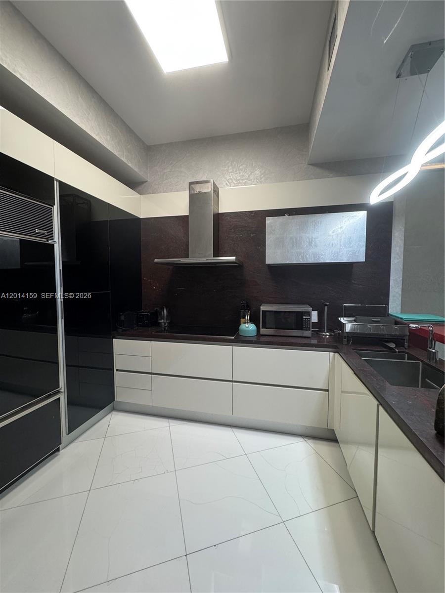4107 2 / 3 2106 sq. ft. $ 2026-05-06 0 Photo