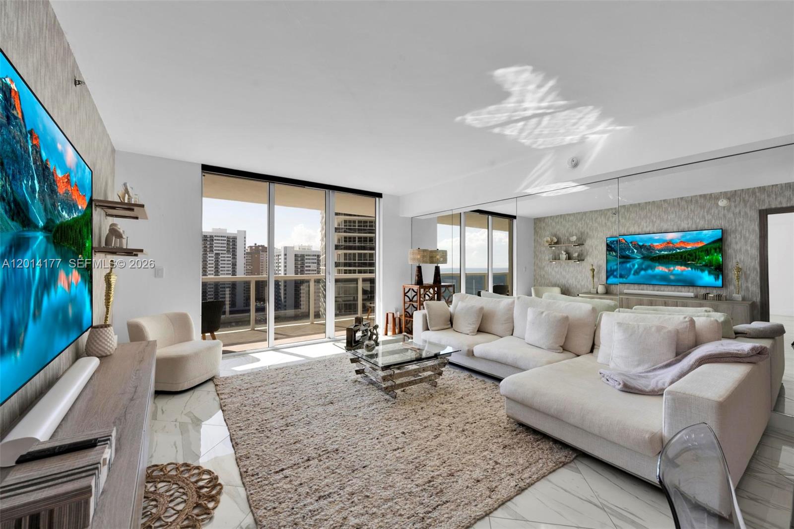 See details 1403 3 / 3 1733 sq. ft. $ 2026-06-02 0 Photo