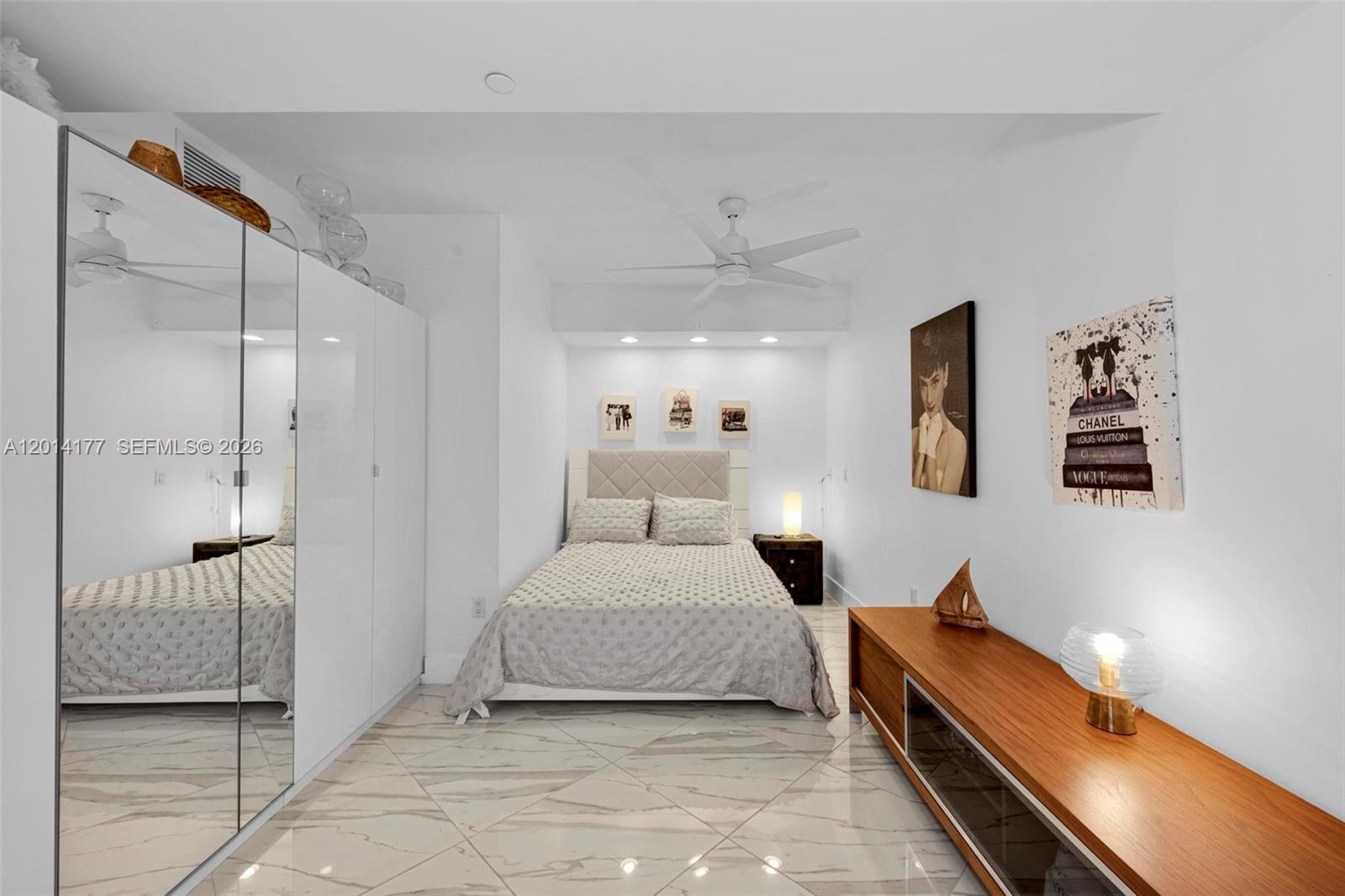 See details 1403 3 / 3 1733 sq. ft. $ 2026-06-02 0 Photo