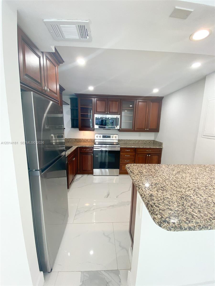 Photo of 316 Poinciana Dr (316), Sunny Isles Beach, Florida, 33160 -