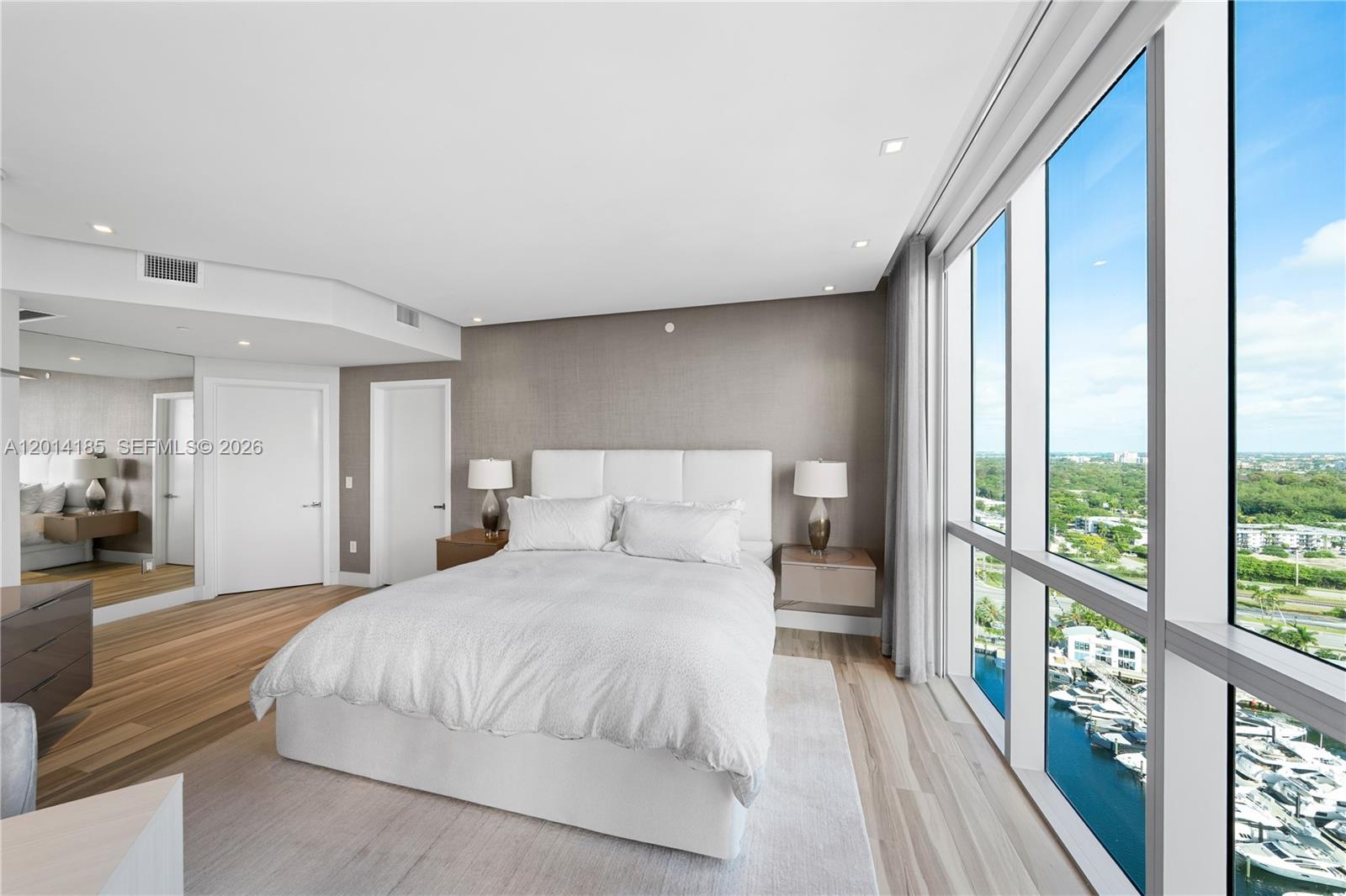 Photo of 17111 Biscayne Blvd #2107, North Miami Beach, Florida, 33160 -