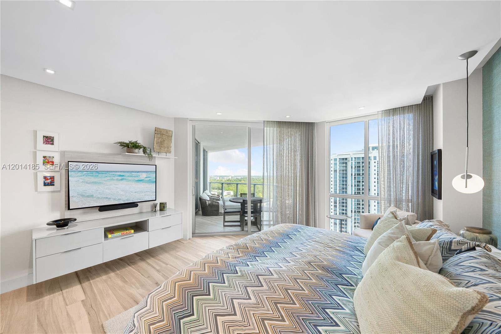 Photo of 17111 Biscayne Blvd #2107, North Miami Beach, Florida, 33160 -