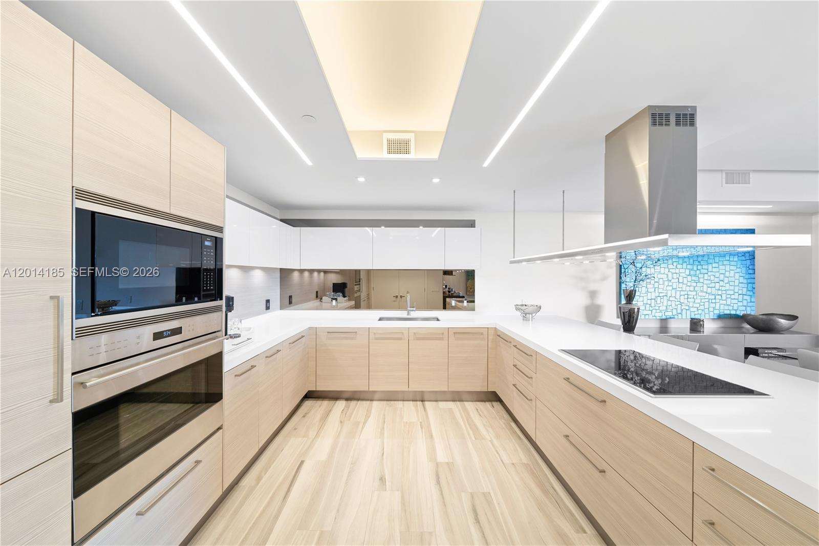 Photo of 17111 Biscayne Blvd #2107, North Miami Beach, Florida, 33160 -