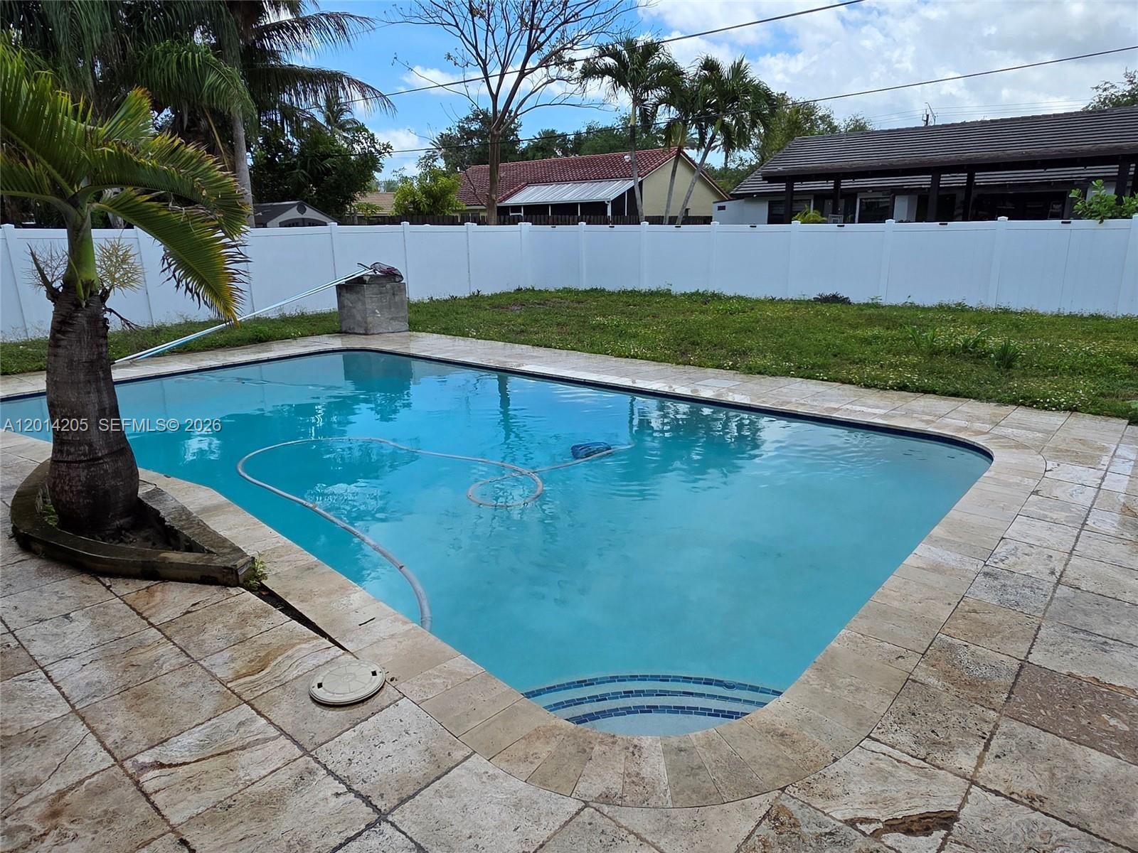 5240 4 / 2 2077 sq. ft. $ 2026-05-06 0 Photo