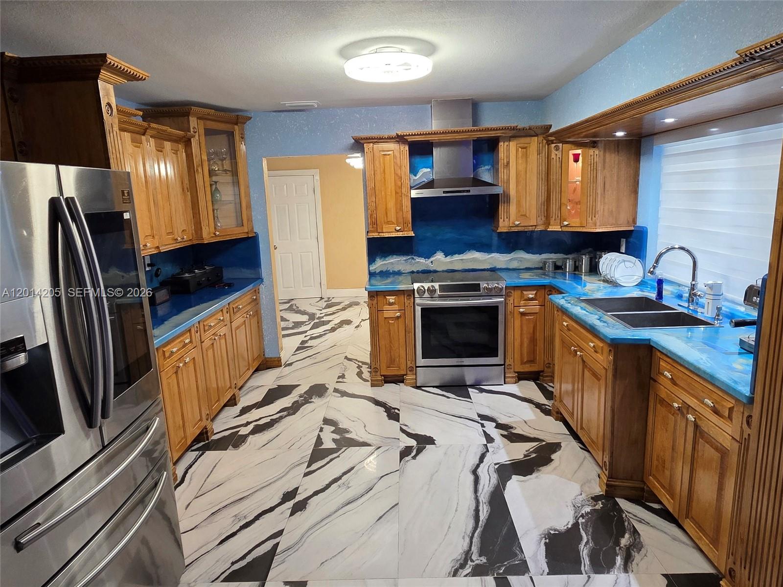5240 4 / 2 2077 sq. ft. $ 2026-05-06 0 Photo