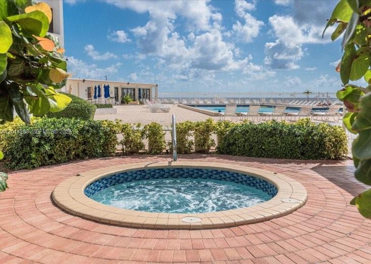 Photo of 3505 Ocean Dr  #210, Hollywood, Florida, 33019 - 
