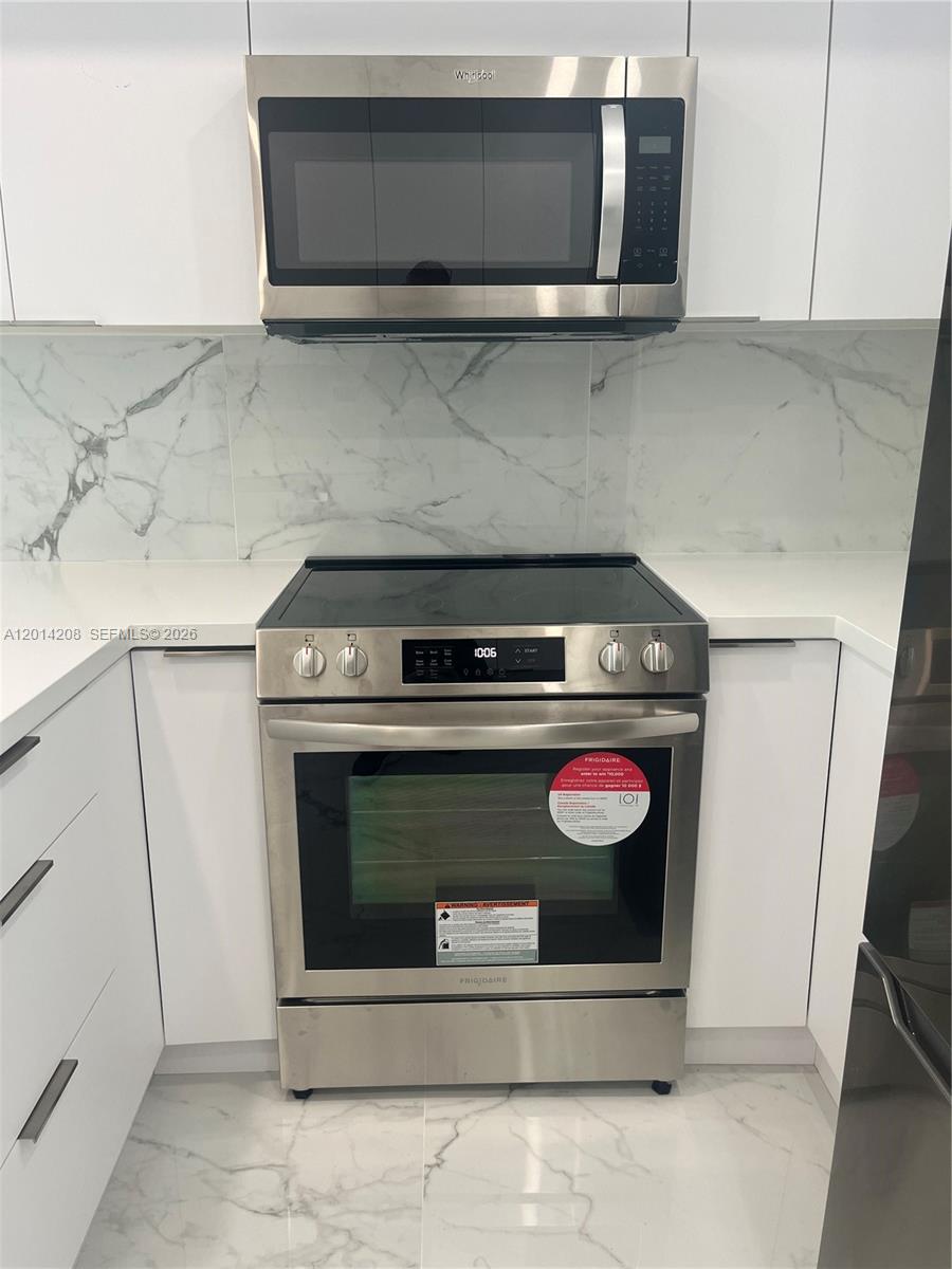 Photo of 3505 Ocean Dr  #210, Hollywood, Florida, 33019 - 