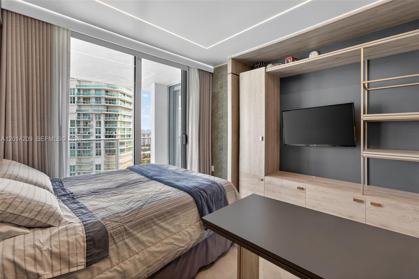 4-1902 3 / 4 1892 sq. ft. $ 2026-05-06 0 Photo