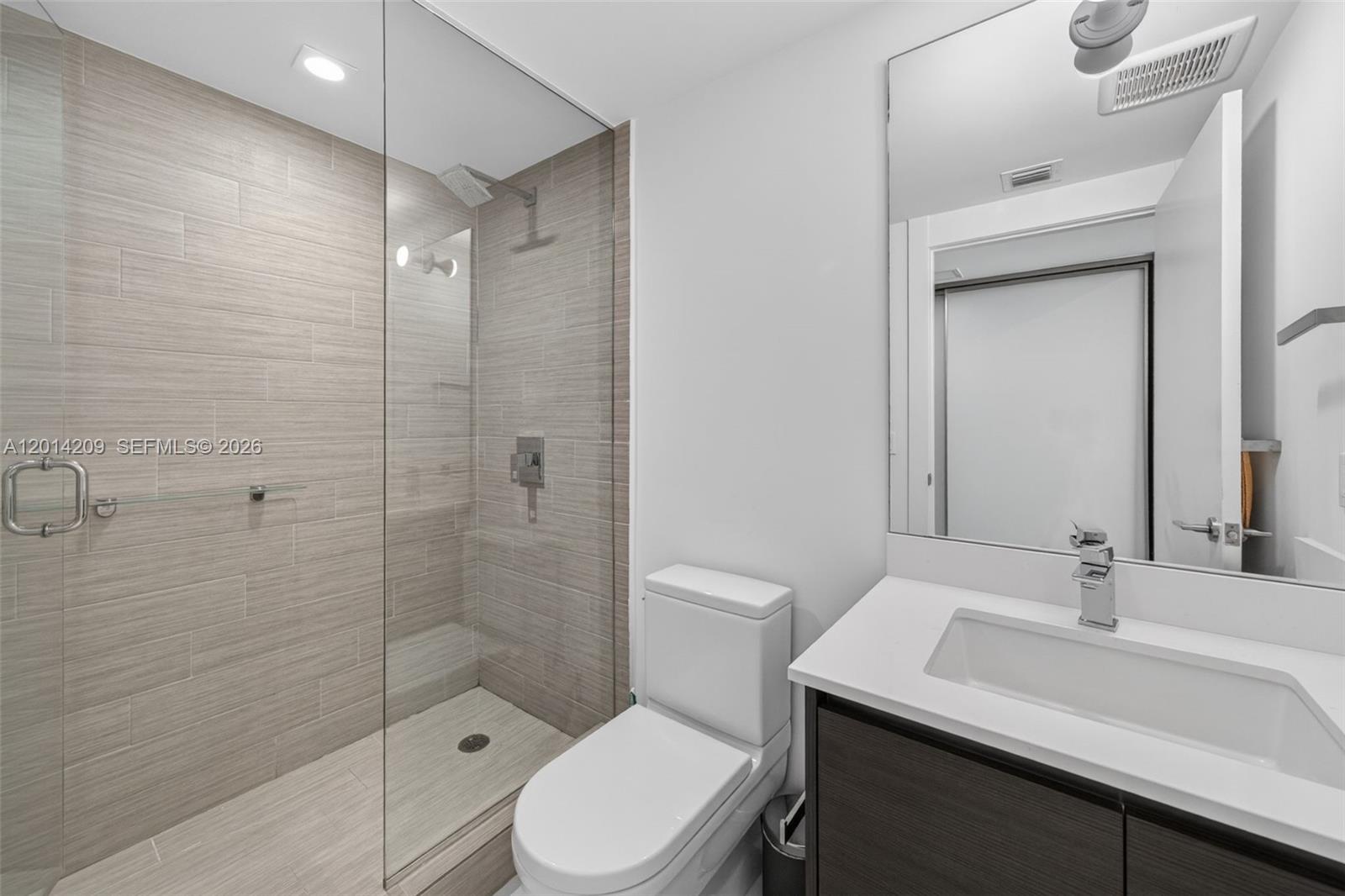 4-1902 3 / 4 1892 sq. ft. $ 2026-05-06 0 Photo