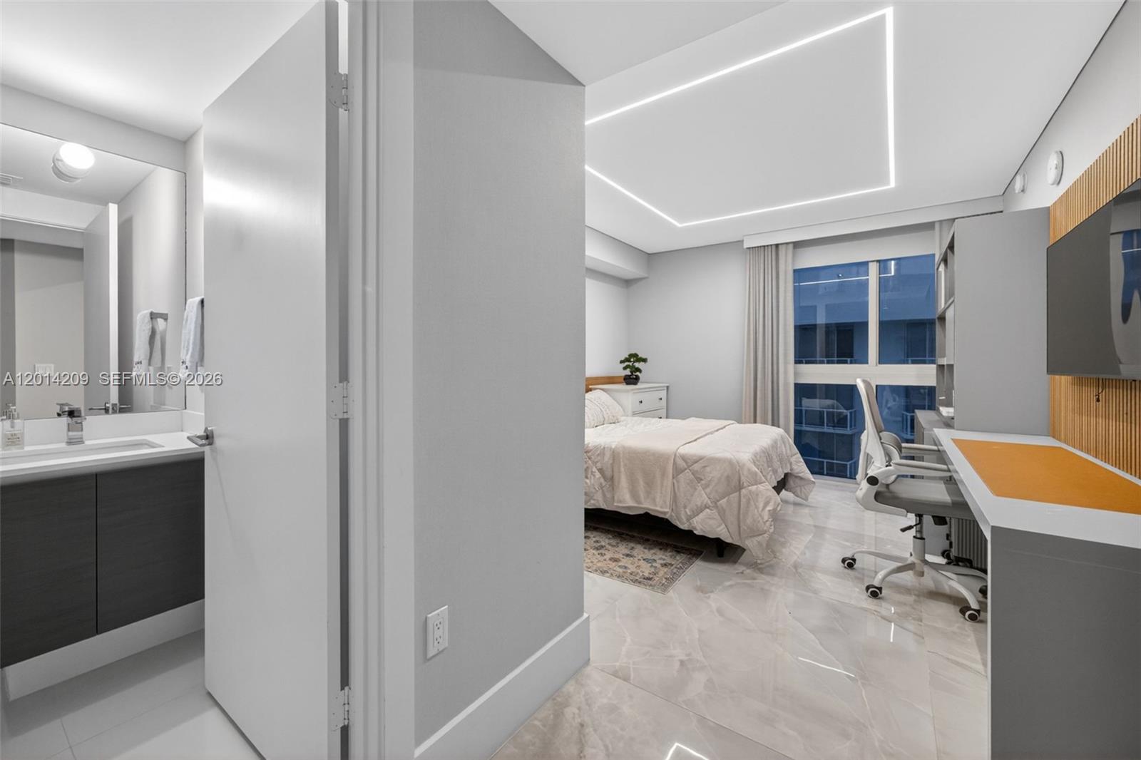 4-1902 3 / 4 1892 sq. ft. $ 2026-05-06 0 Photo