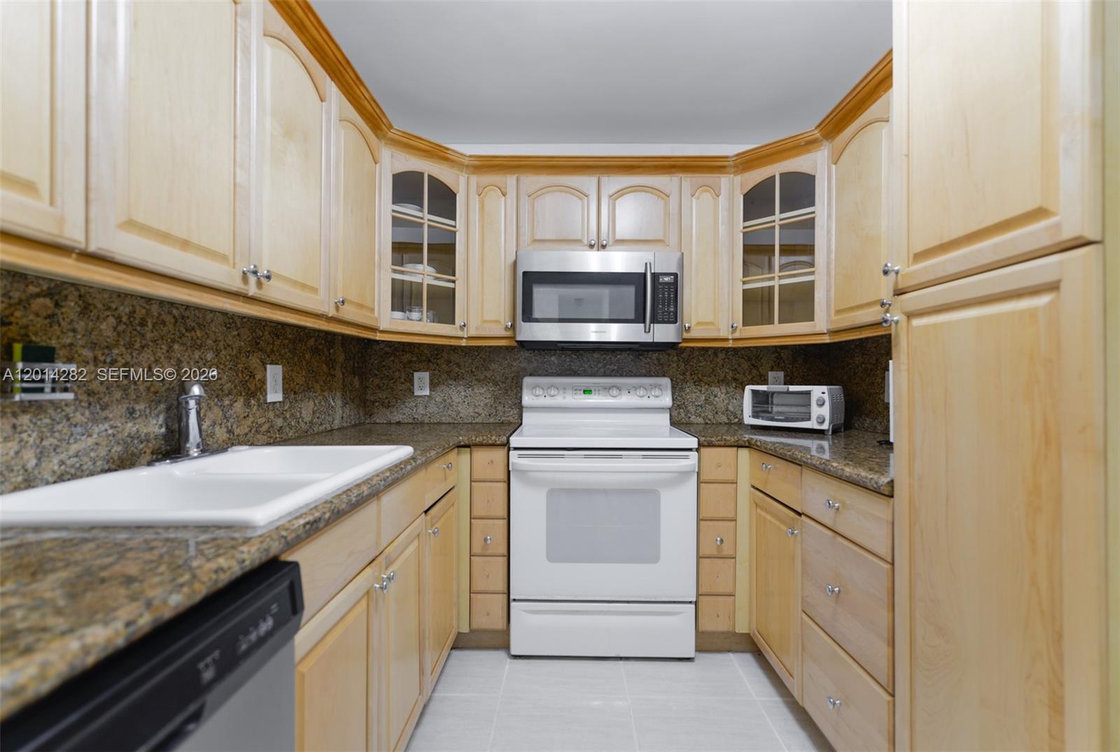 17N 1 / 2 870 sq. ft. $ 2026-05-06 0 Photo