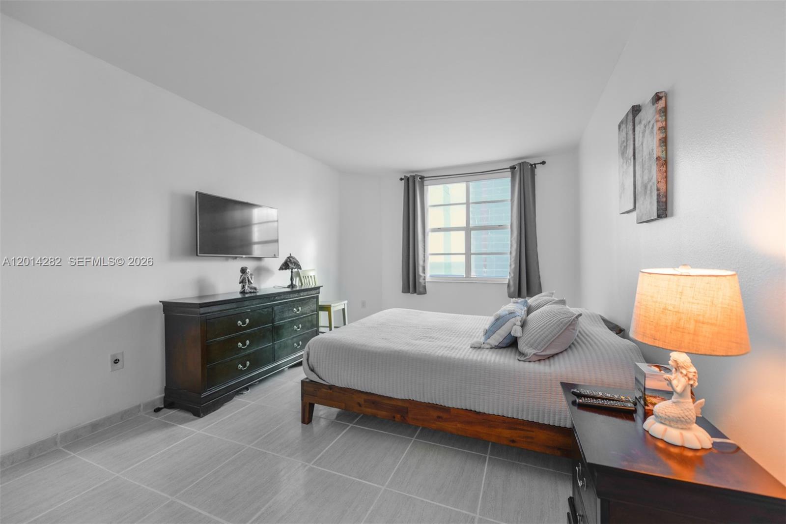 17N 1 / 2 870 sq. ft. $ 2026-05-06 0 Photo