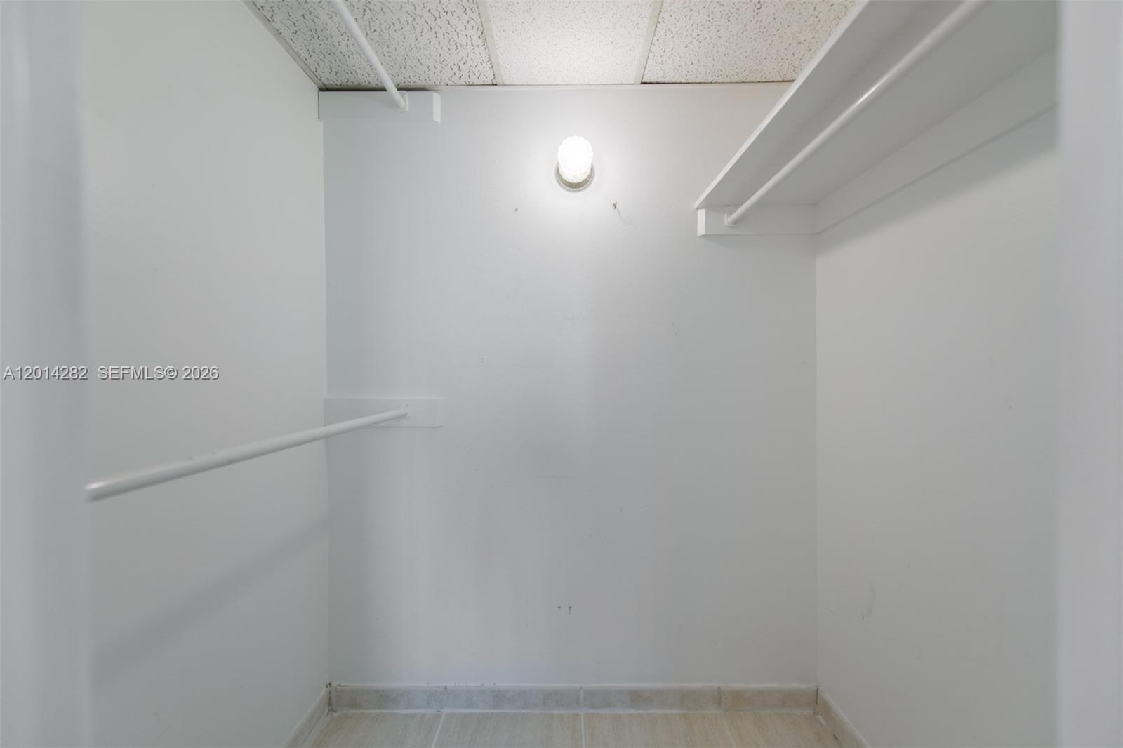 17N 1 / 2 870 sq. ft. $ 2026-05-06 0 Photo