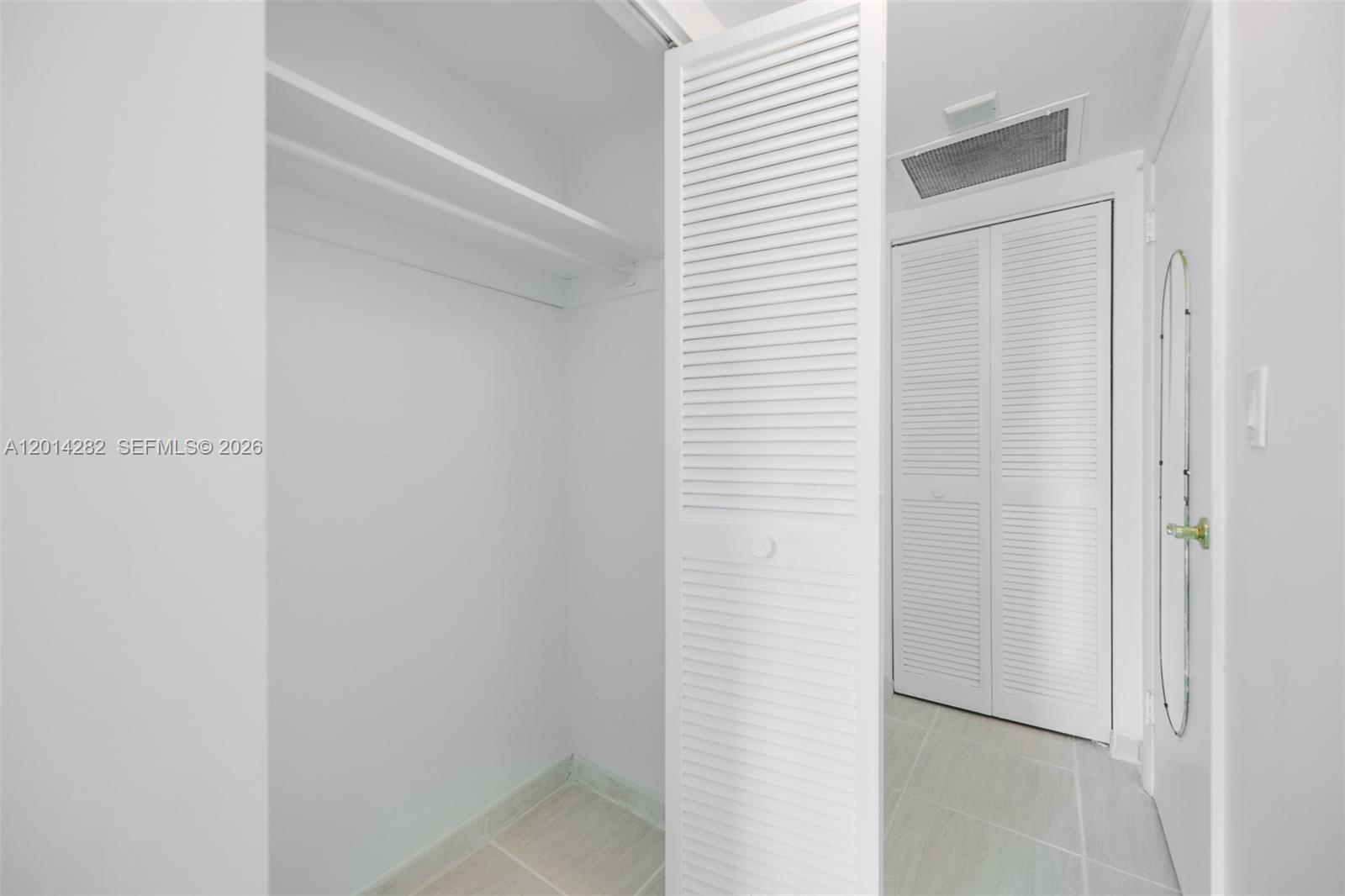 17N 1 / 2 870 sq. ft. $ 2026-05-06 0 Photo