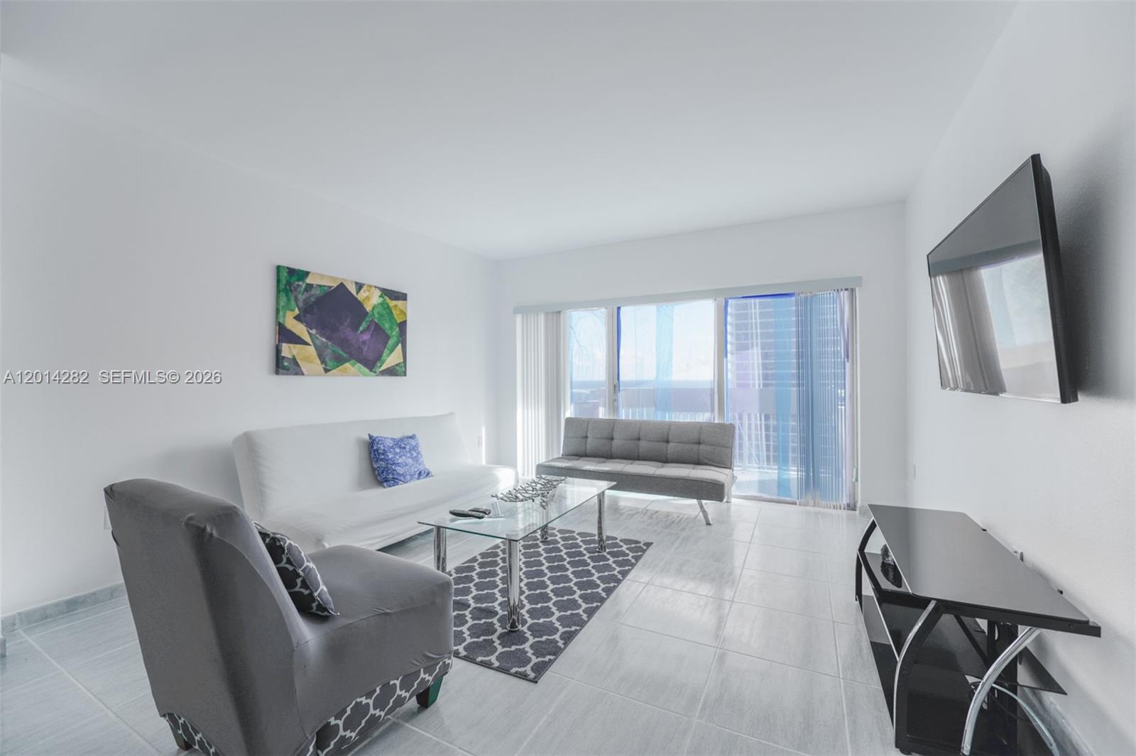 17N 1 / 2 870 sq. ft. $ 2026-05-06 0 Photo