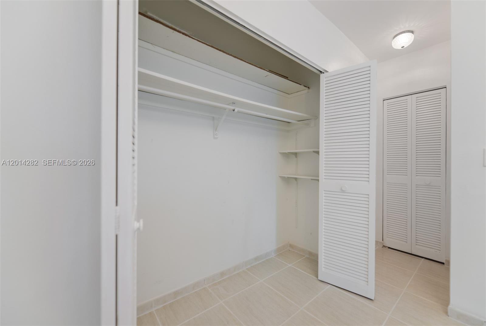 17N 1 / 2 870 sq. ft. $ 2026-05-06 0 Photo