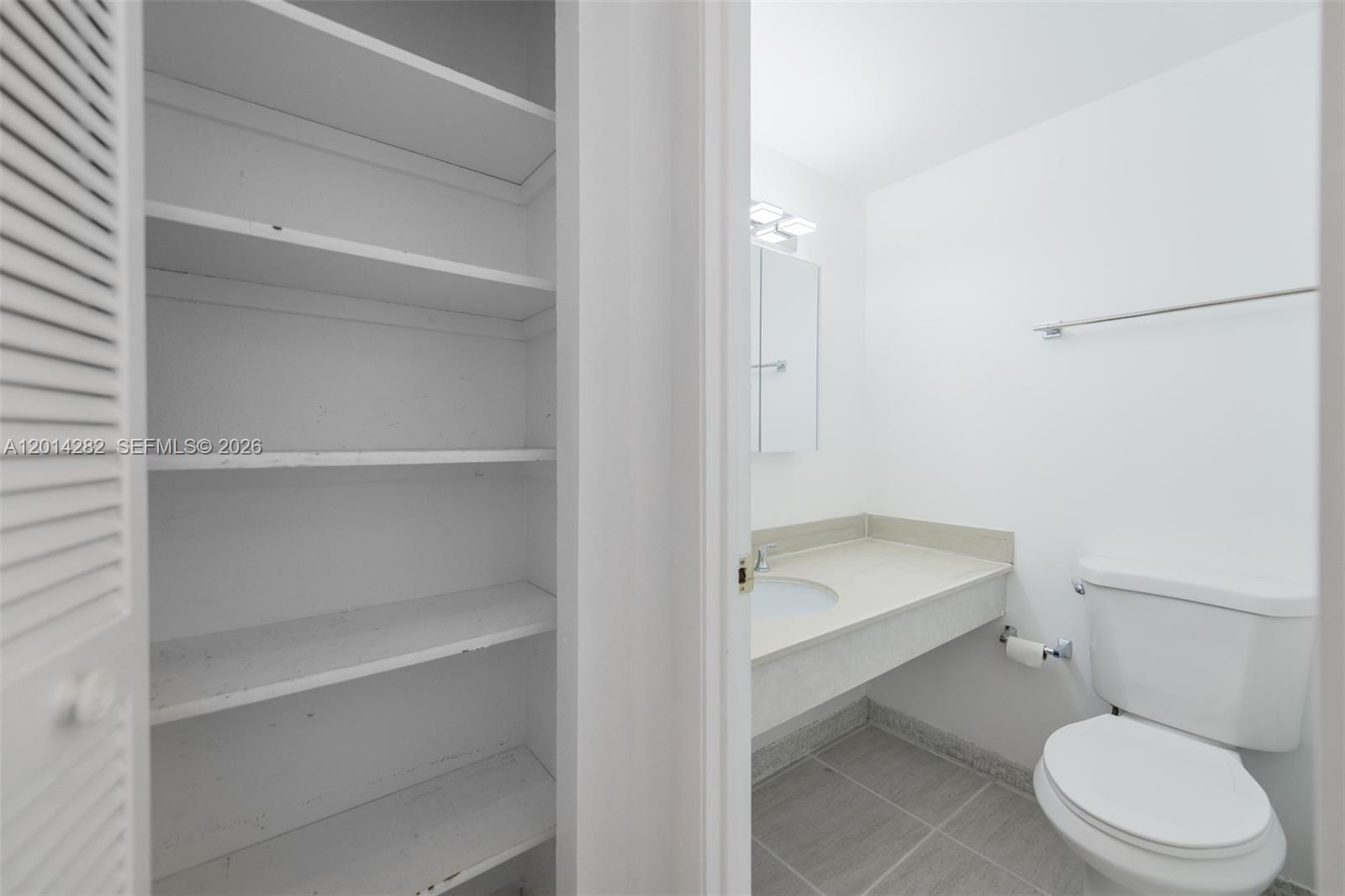 17N 1 / 2 870 sq. ft. $ 2026-05-06 0 Photo