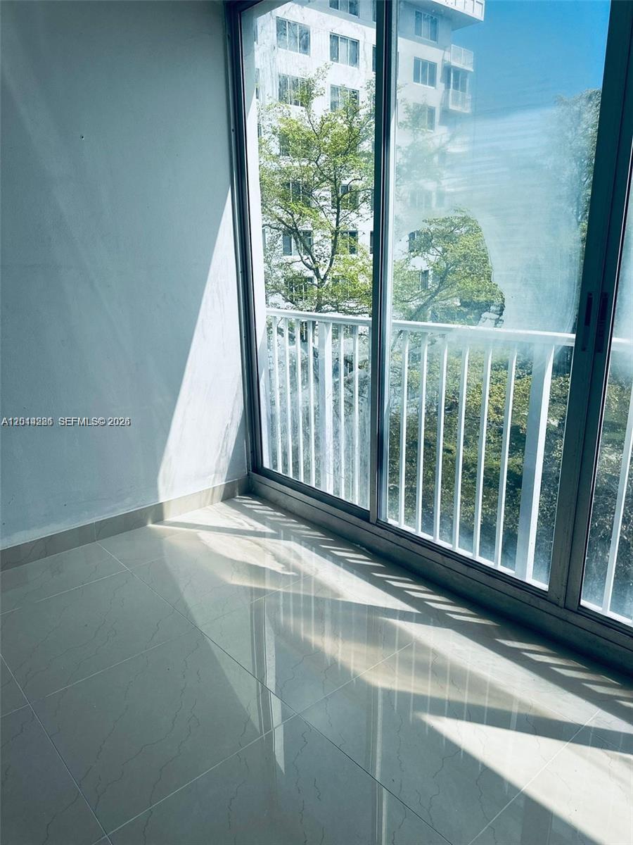 503 2 / 2 1132 sq. ft. $ 2026-05-06 0 Photo