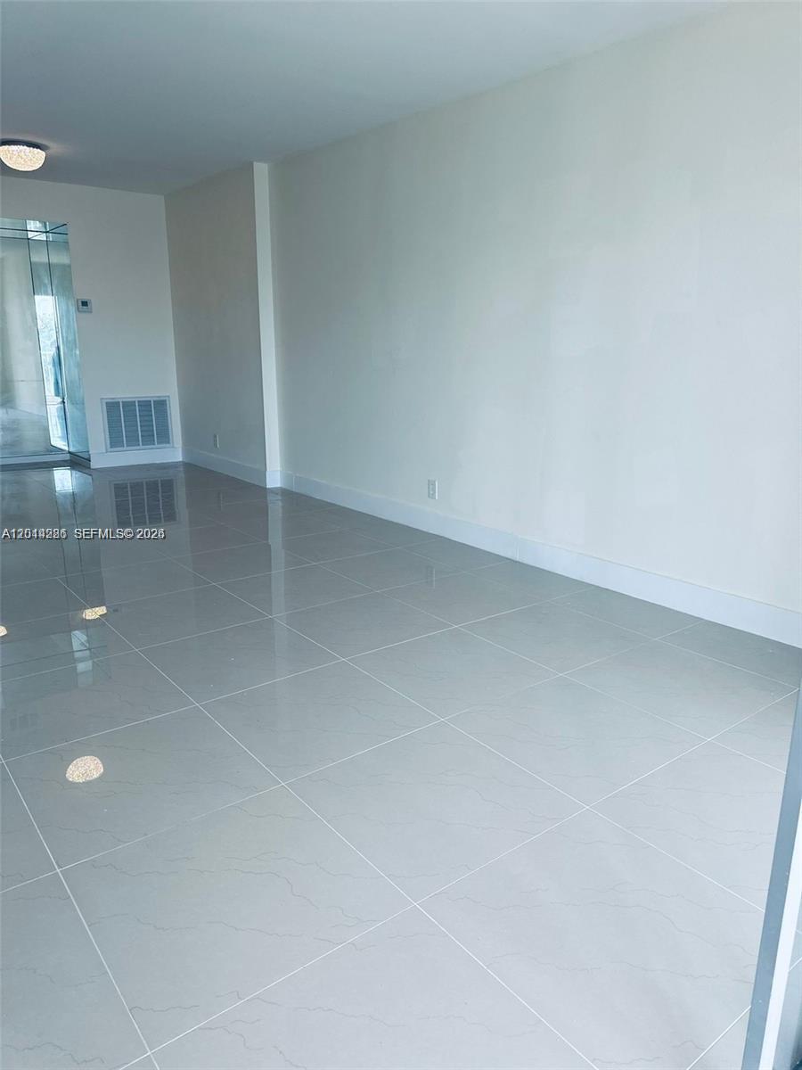 503 2 / 2 1132 sq. ft. $ 2026-05-06 0 Photo
