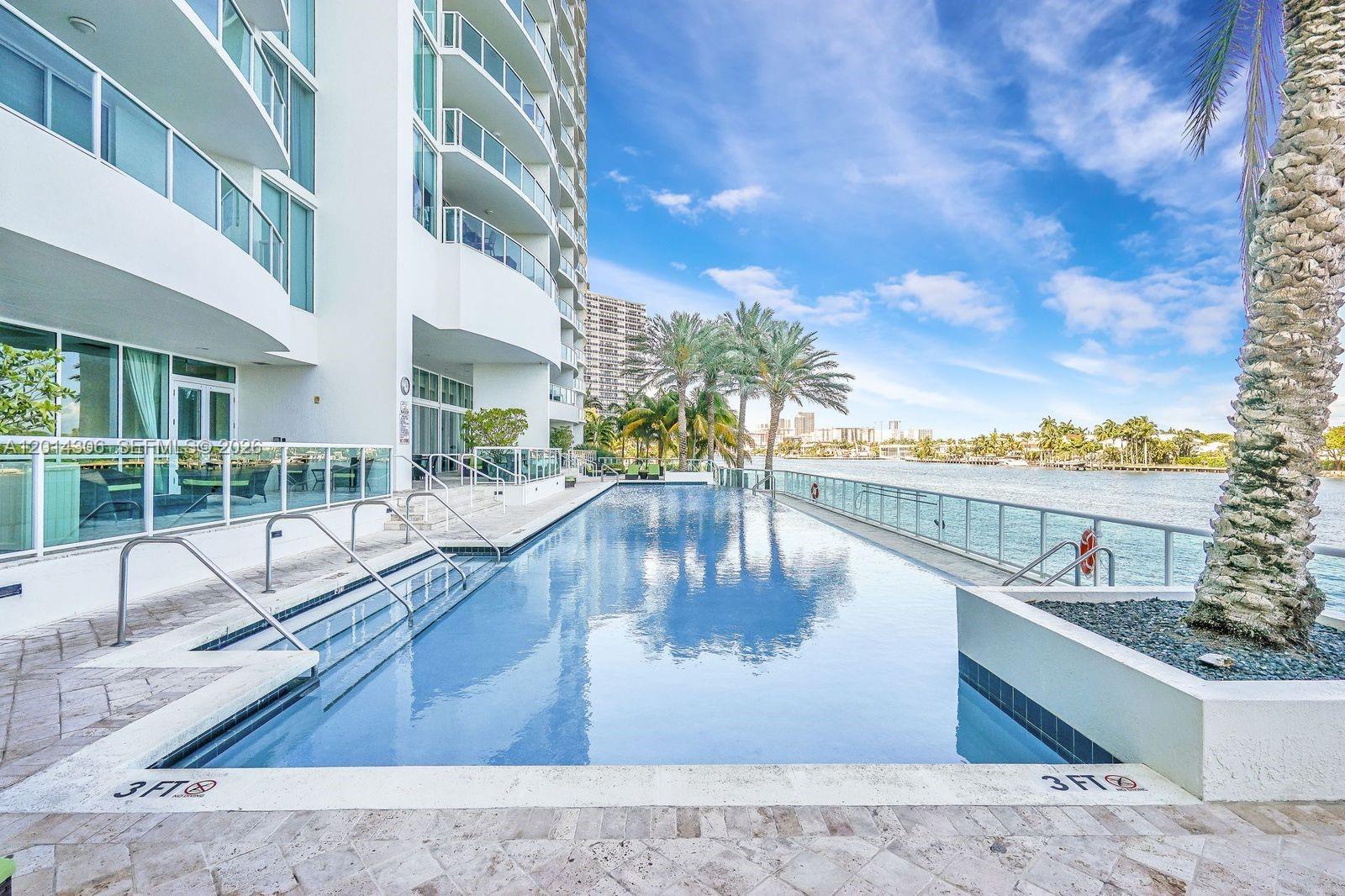 Photo of 20201 Country Club Dr  #1408, Aventura, Florida, 33180 - Infinity pool.