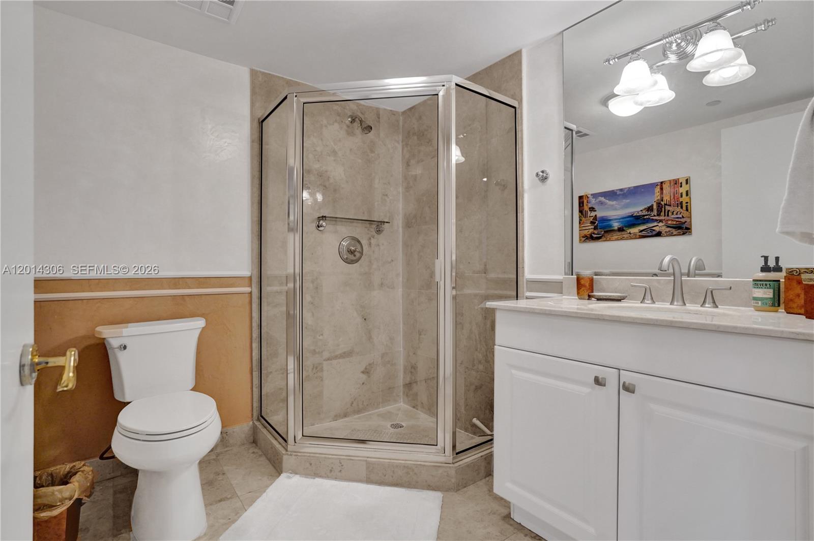 Photo of 20201 Country Club Dr  #1408, Aventura, Florida, 33180 - Second bathroom