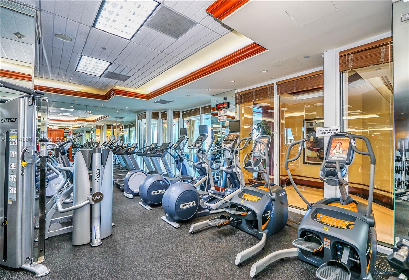 Photo of 20201 Country Club Dr  #1408, Aventura, Florida, 33180 - 