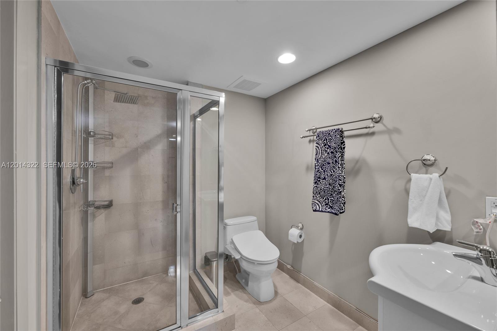 2007 3 / 3 1571 sq. ft. $ 2026-05-06 0 Photo