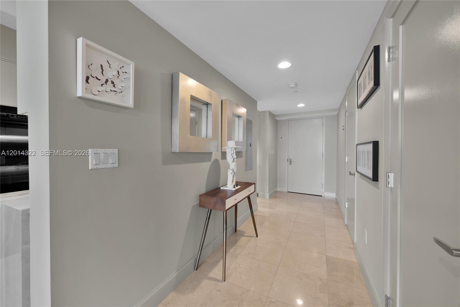 2007 3 / 3 1571 sq. ft. $ 2026-05-06 0 Photo