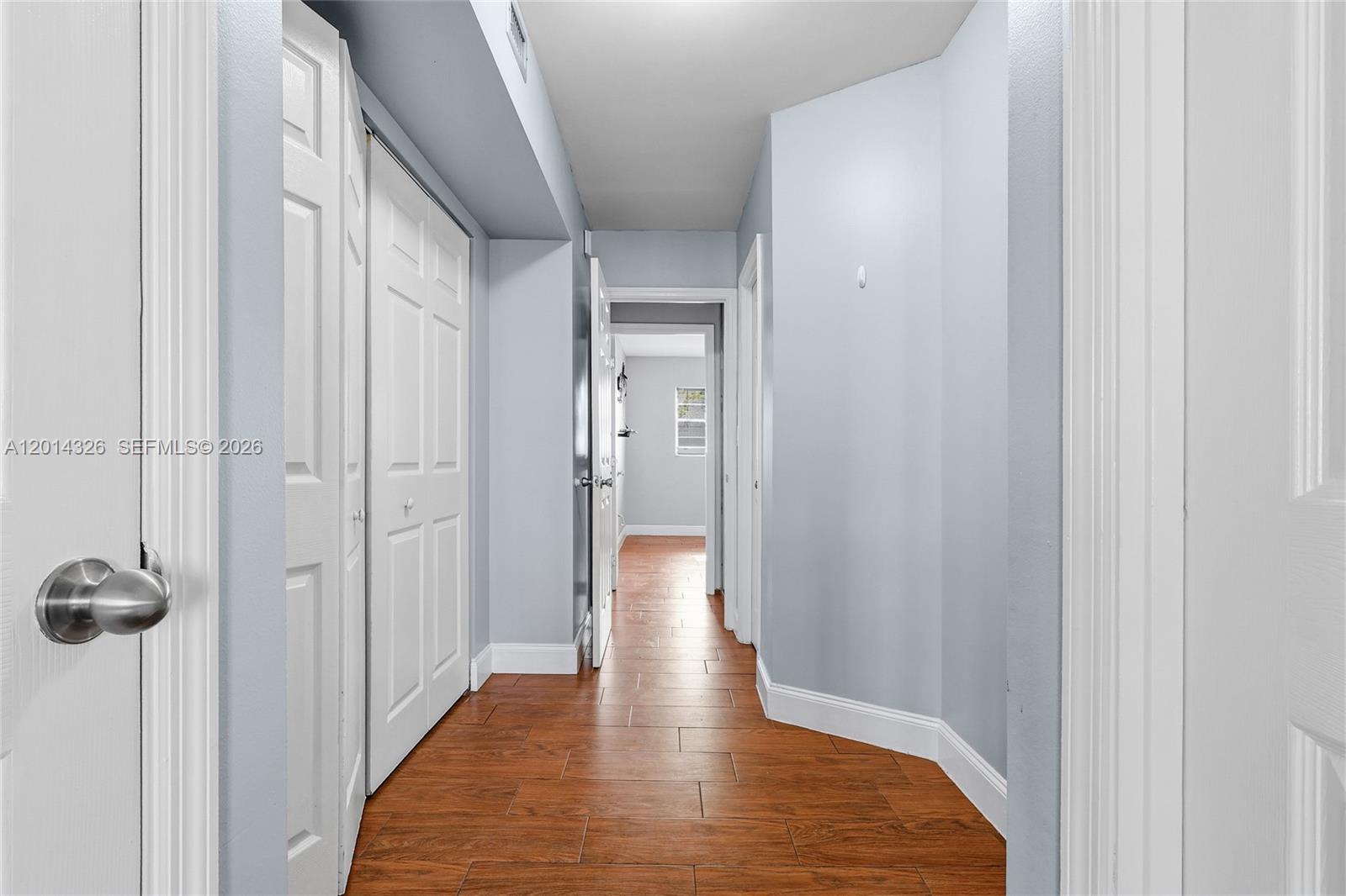 See details 411-1 2 / 2 1315 sq. ft. $ 2026-05-06 0 Photo