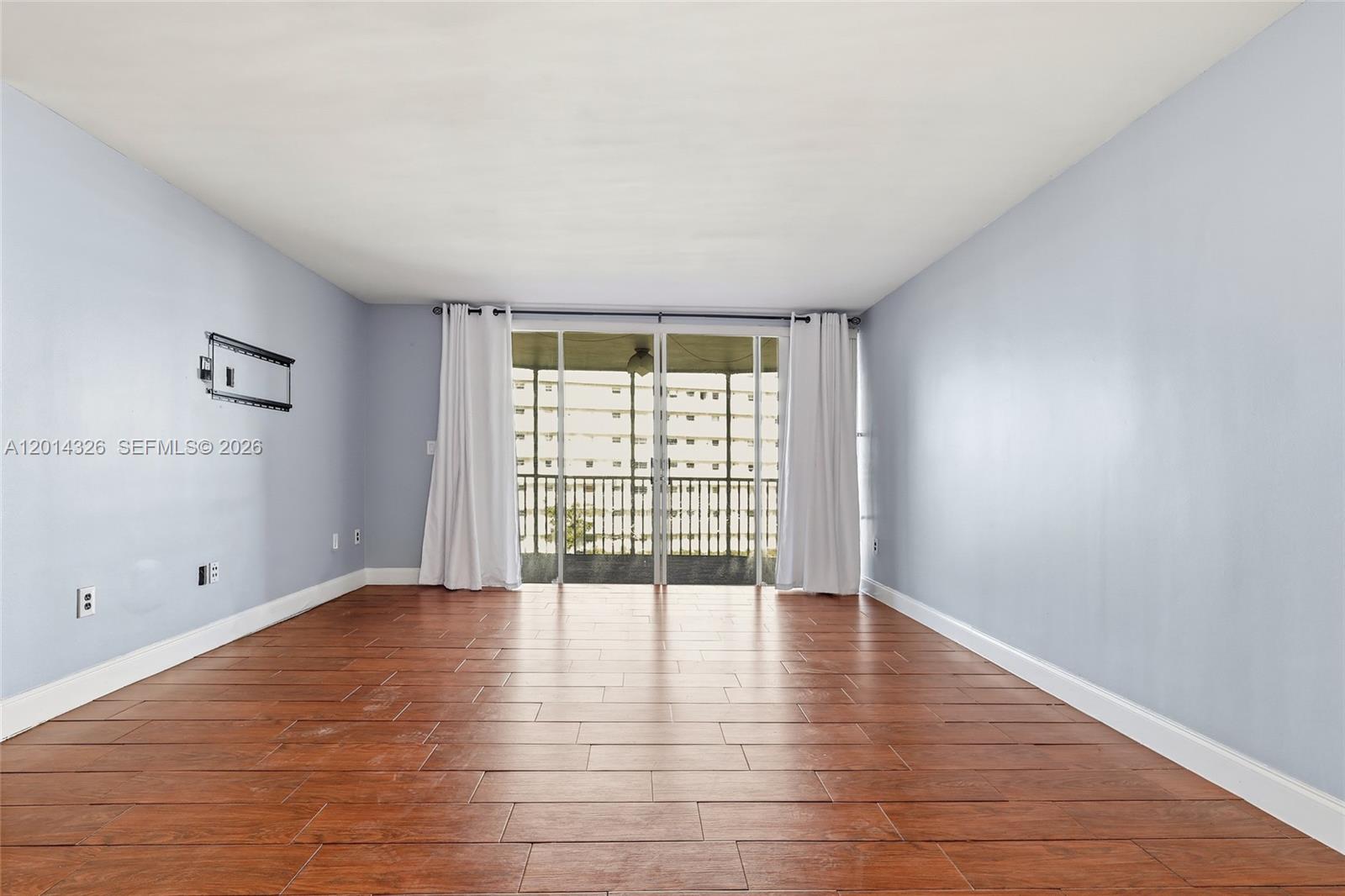 See details 411-1 2 / 2 1315 sq. ft. $ 2026-05-06 0 Photo