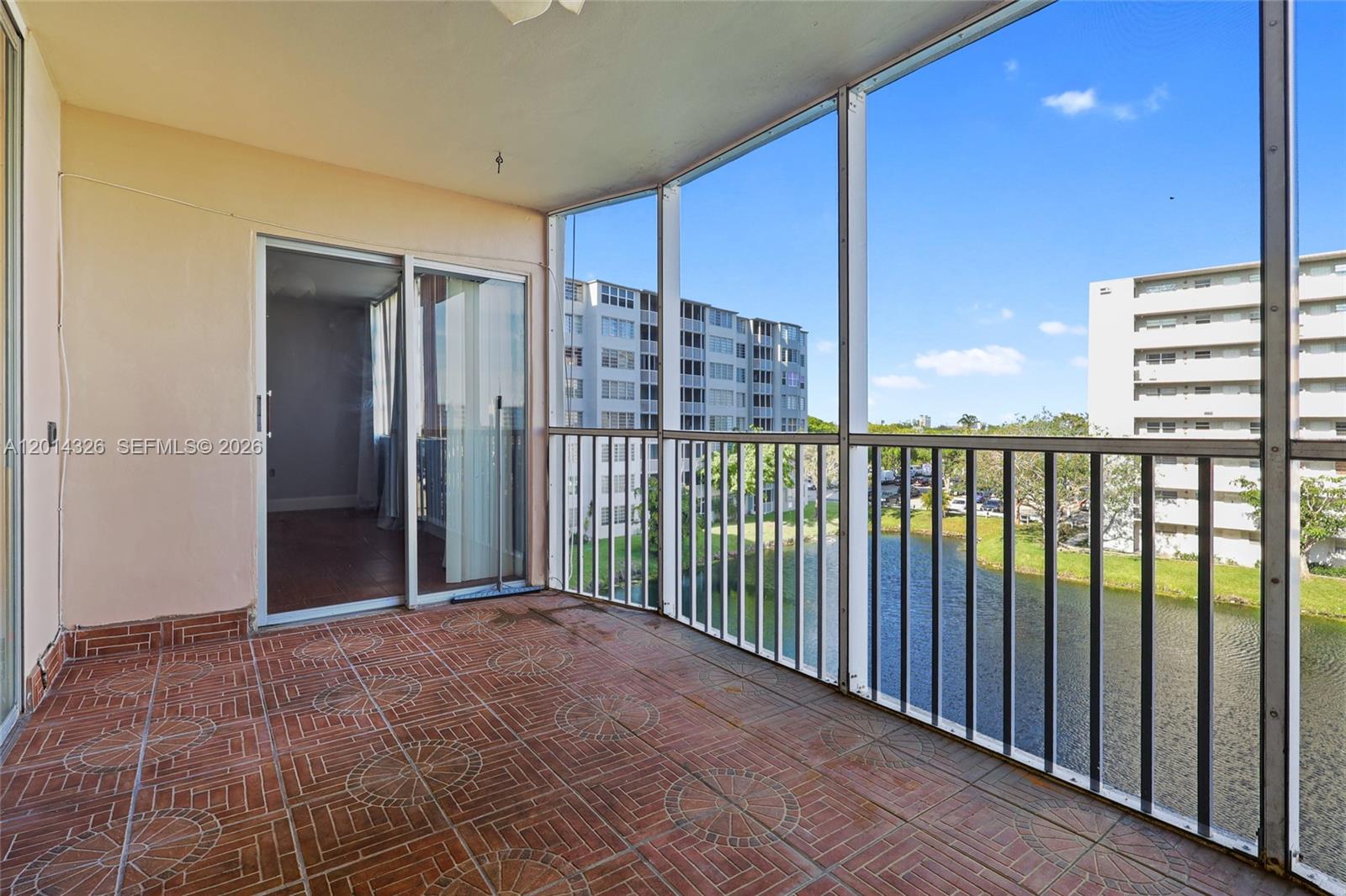 See details 411-1 2 / 2 1315 sq. ft. $ 2026-05-06 0 Photo