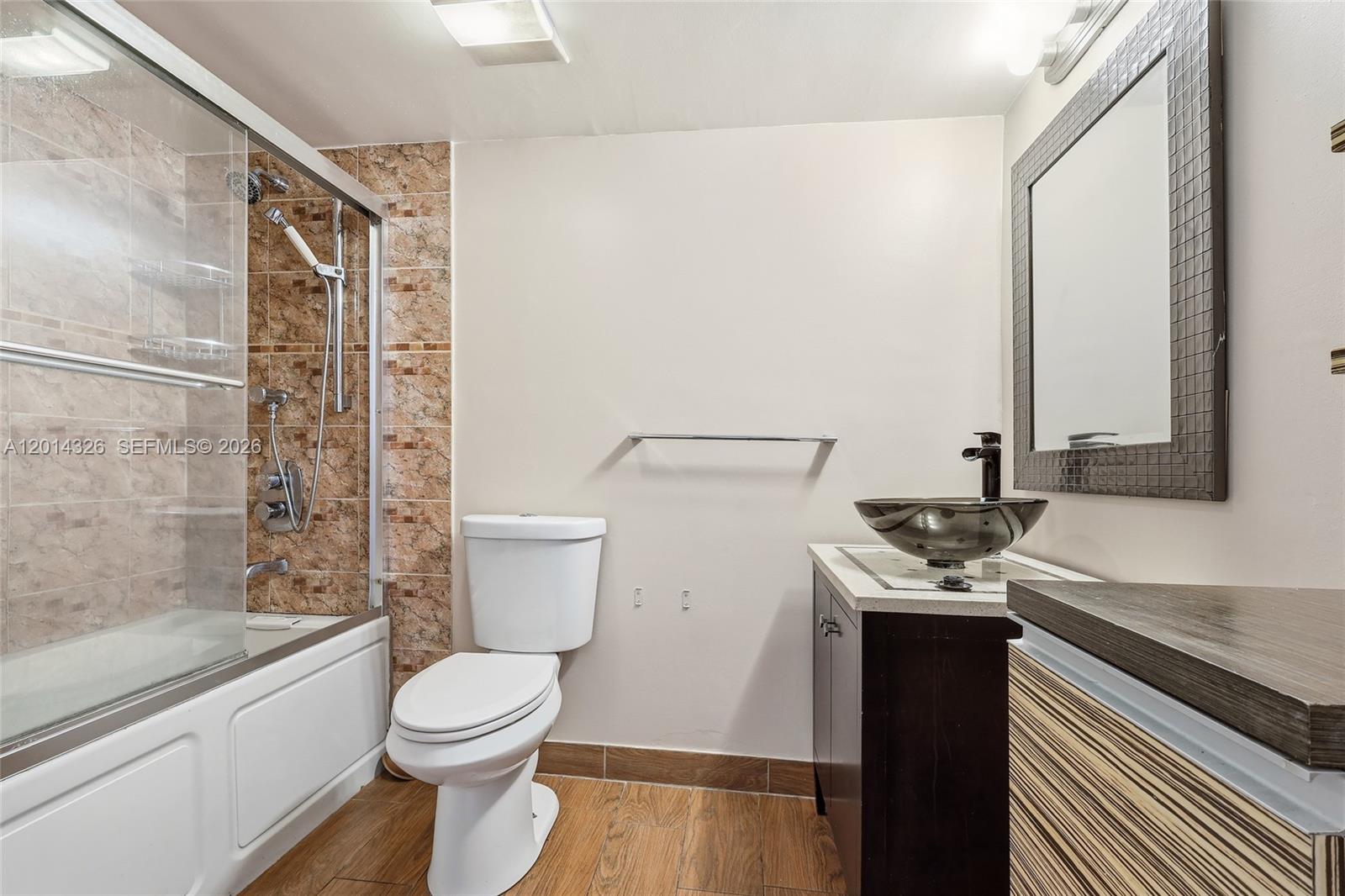 See details 411-1 2 / 2 1315 sq. ft. $ 2026-05-06 0 Photo