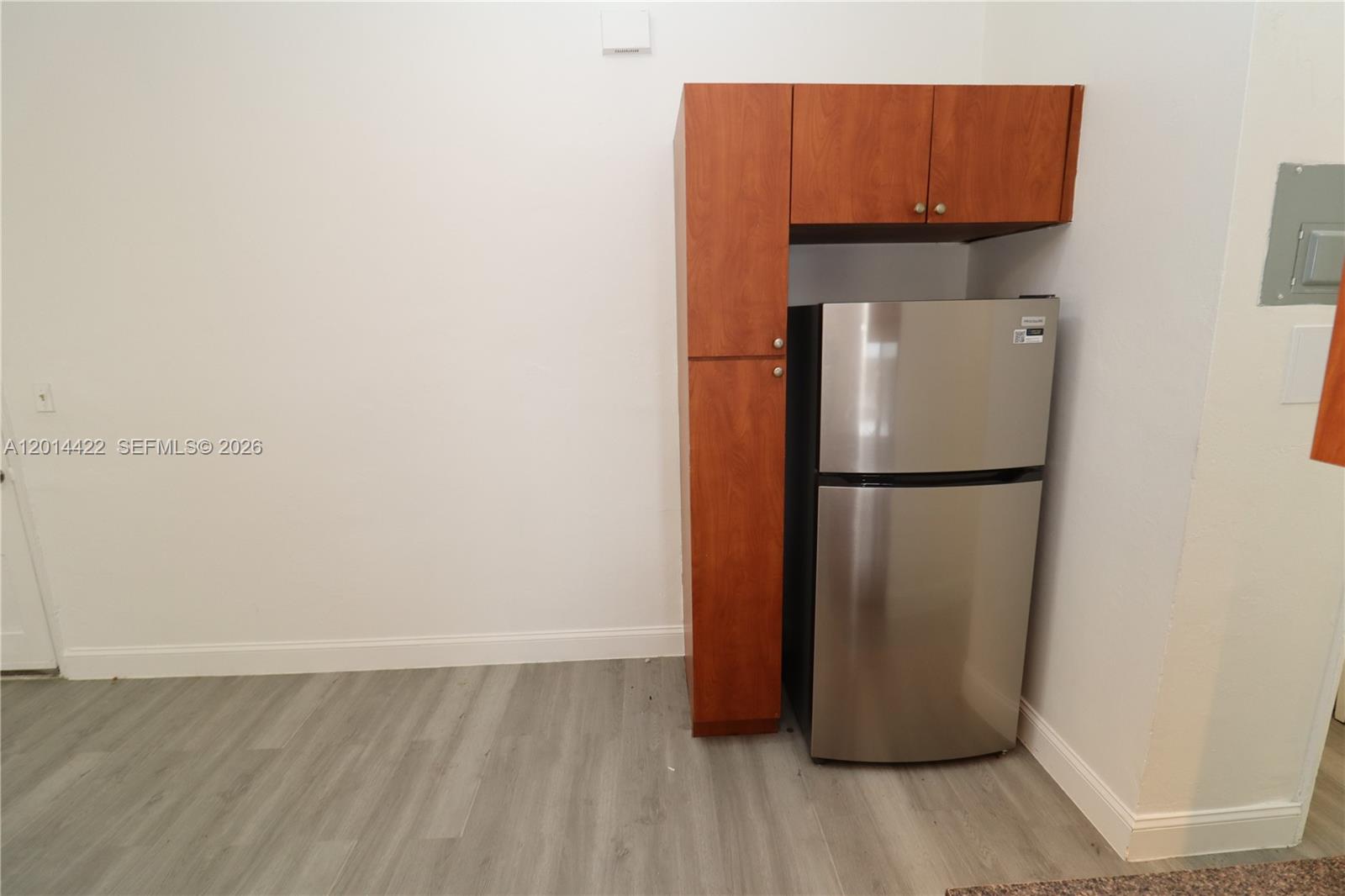 See details / sq. ft. $ 2026-05-06 0 Photo
