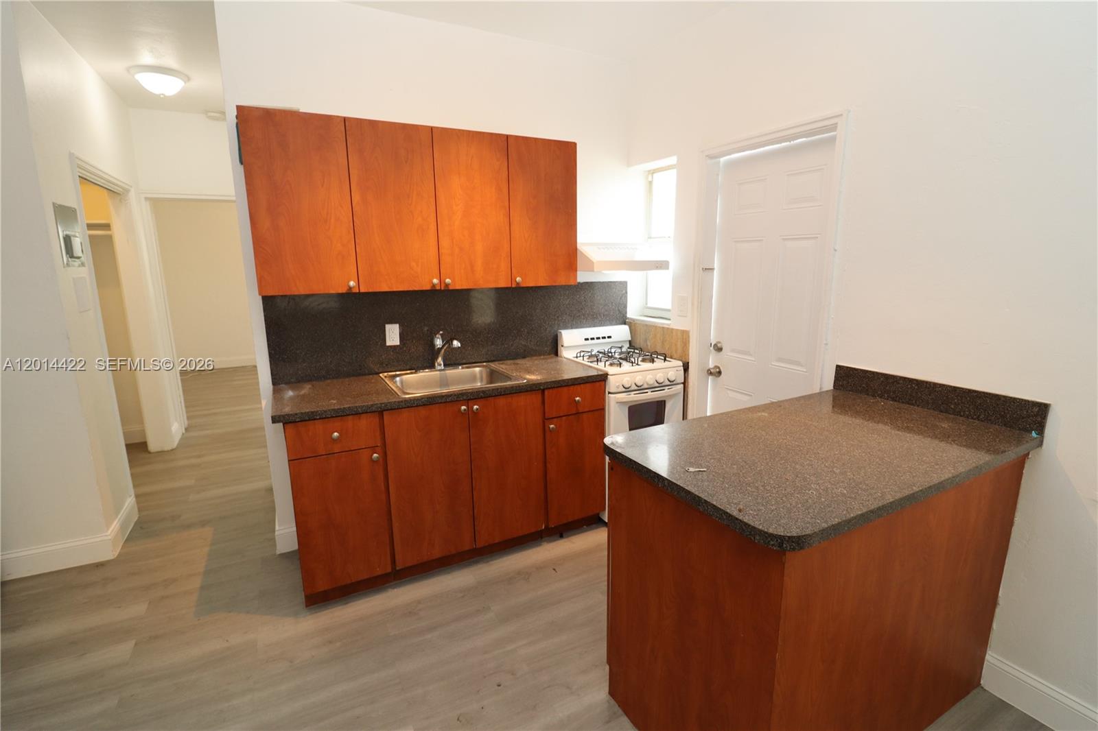 See details / sq. ft. $ 2026-05-06 0 Photo