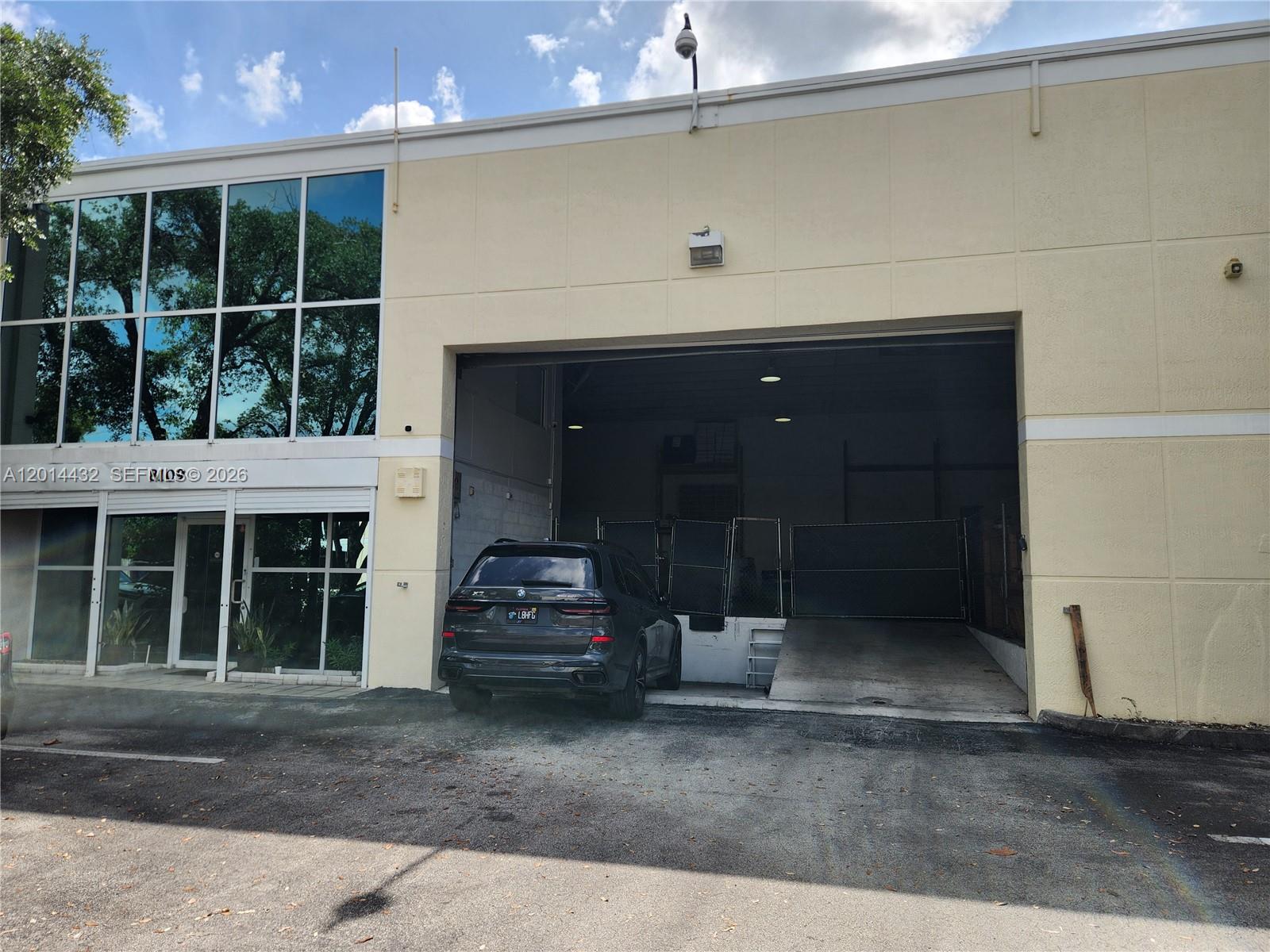 See details 8109 / sq. ft. $ 2026-05-06 0 Photo