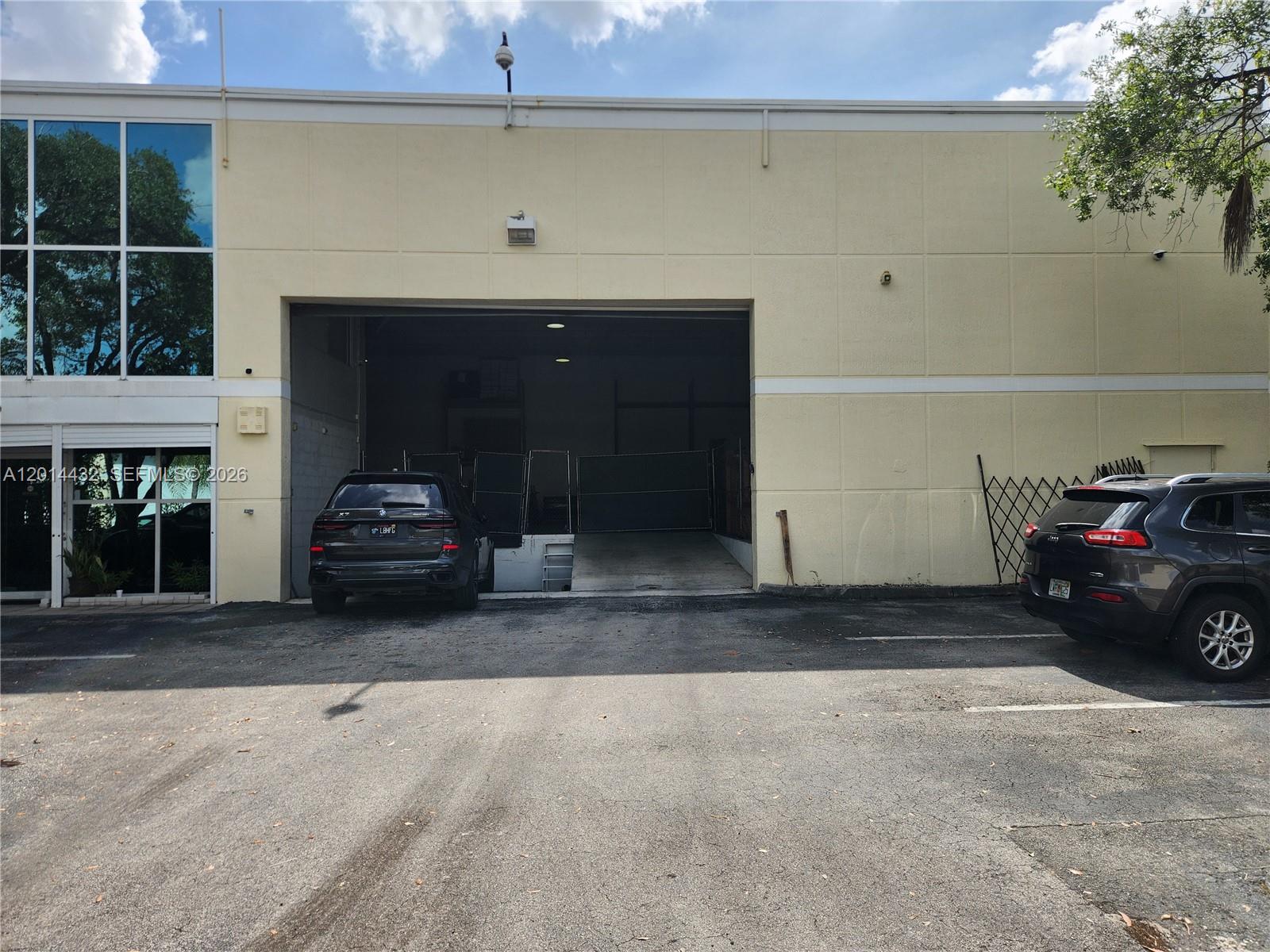 See details 8109 / sq. ft. $ 2026-05-06 0 Photo