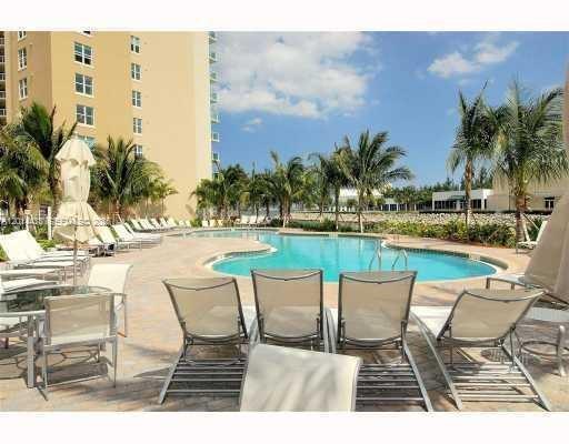 Photo of 3300 190th St  #1816, Aventura, Florida, 33180 - 