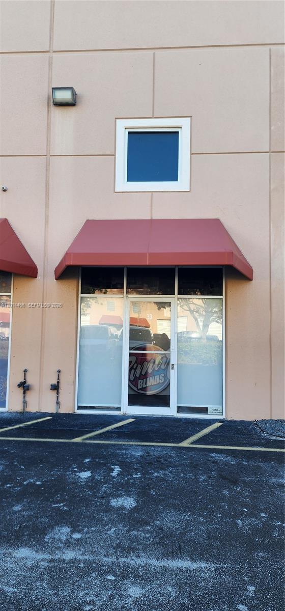See details 33 / sq. ft. $ 2026-05-06 0 Photo
