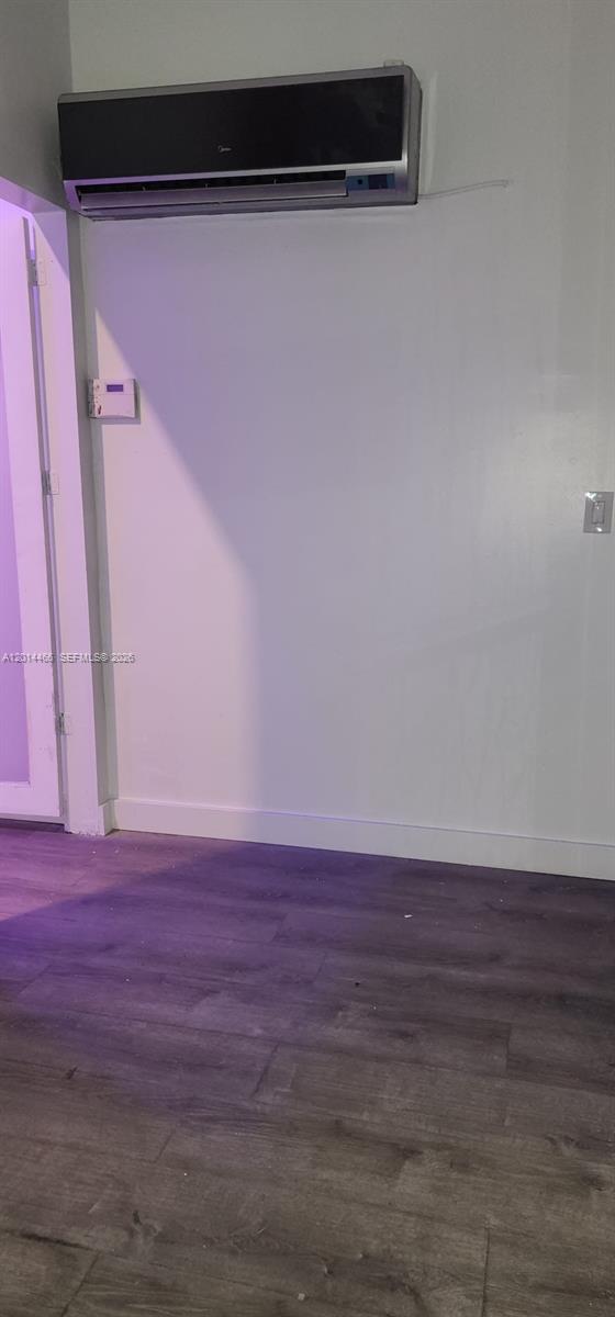 See details 33 / sq. ft. $ 2026-05-06 0 Photo
