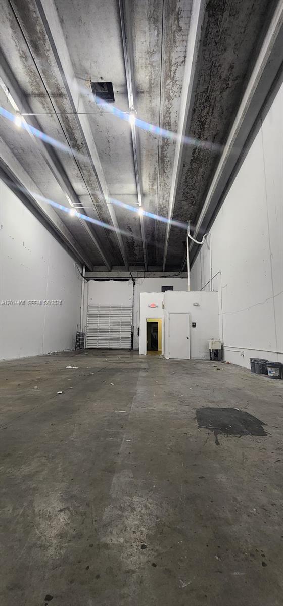 See details 33 / sq. ft. $ 2026-05-06 0 Photo
