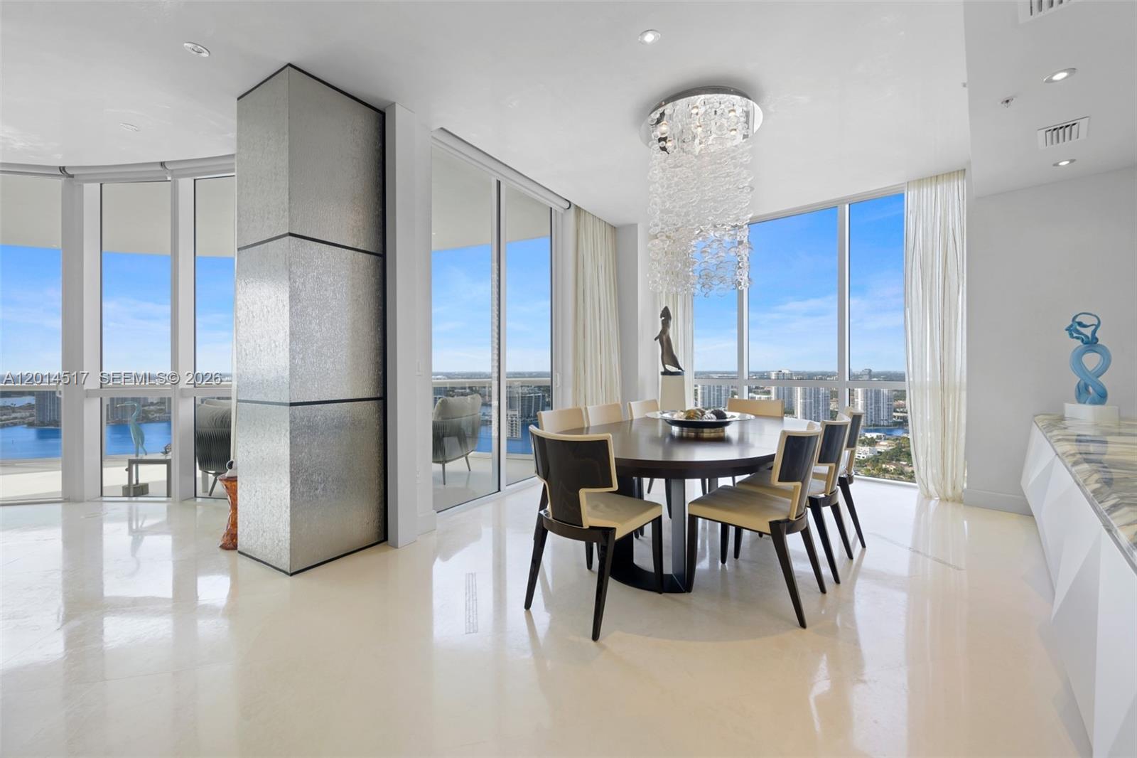 4901 3 / 5 3016 sq. ft. $ 2026-05-06 0 Photo