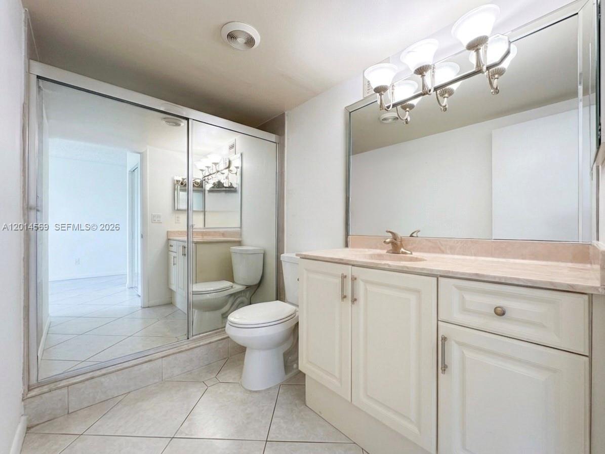 Photo of 3800 Ocean Dr  #1112A, Hollywood, Florida, 33019 - 