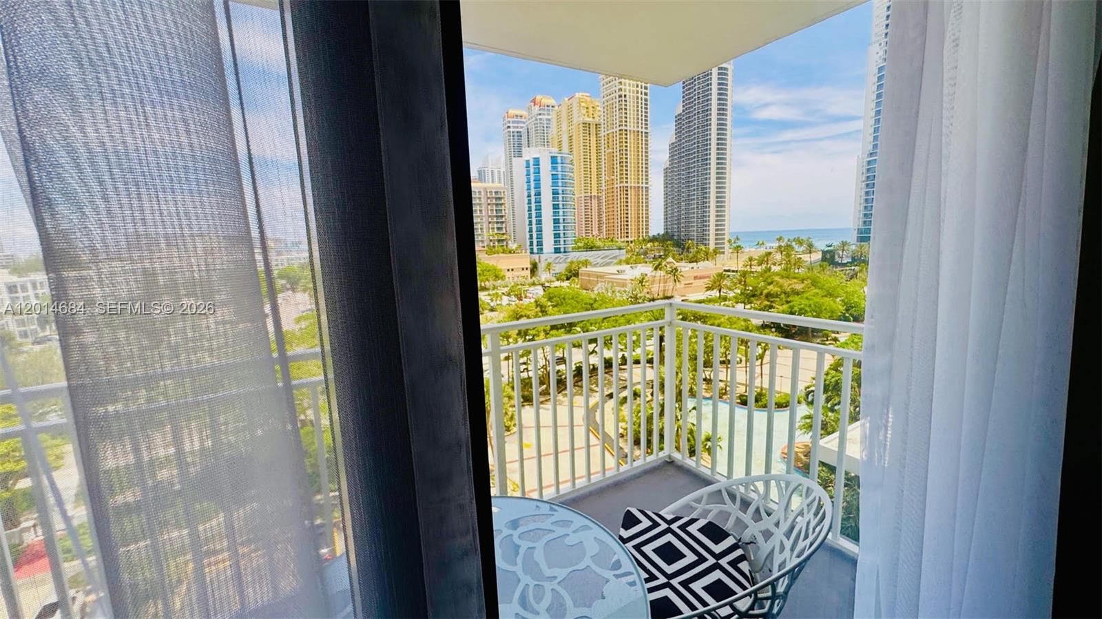 See details 811 2 / 2 1507 sq. ft. $ 2026-05-07 0 Photo