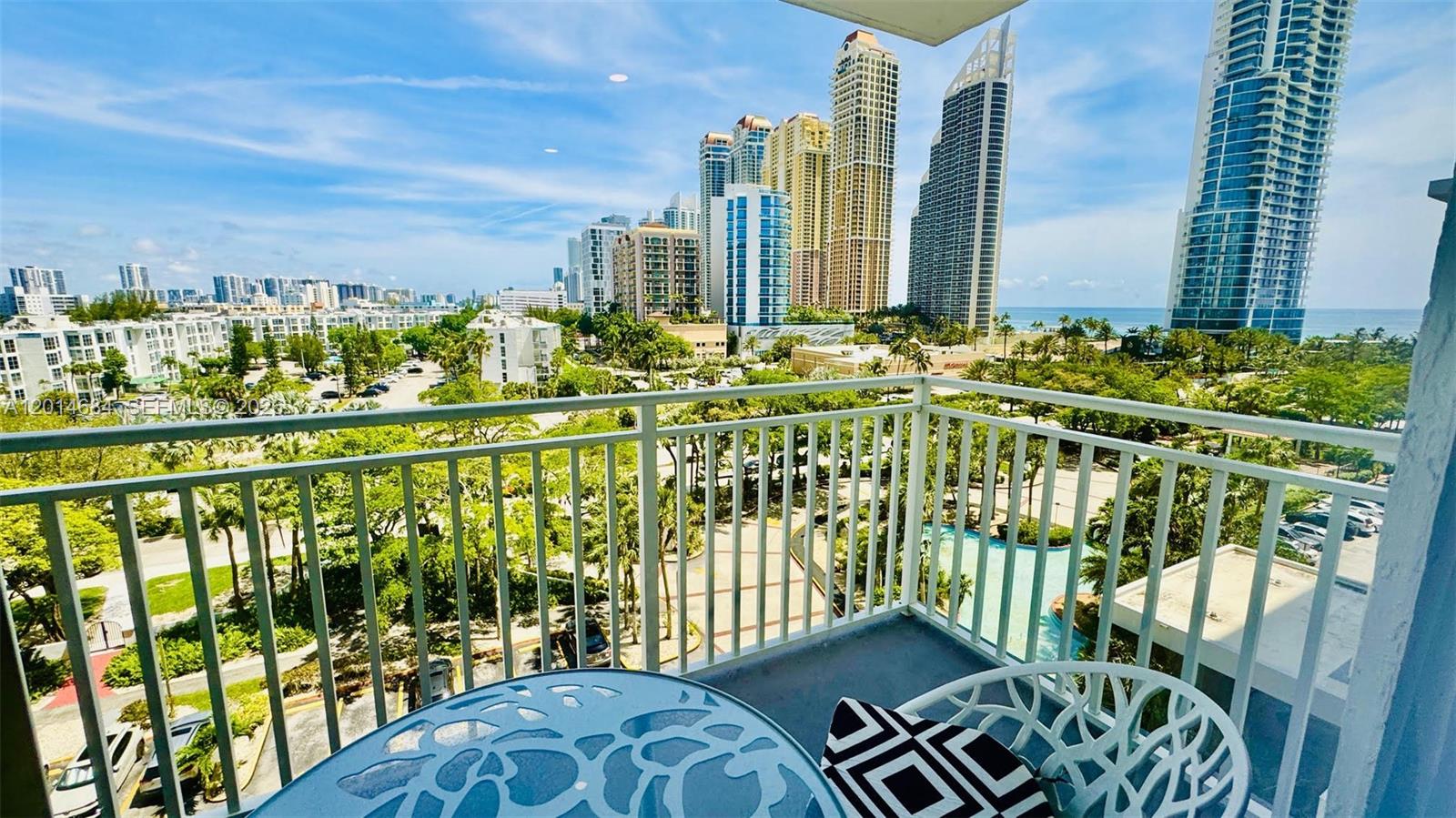 See details 811 2 / 2 1507 sq. ft. $ 2026-05-07 0 Photo