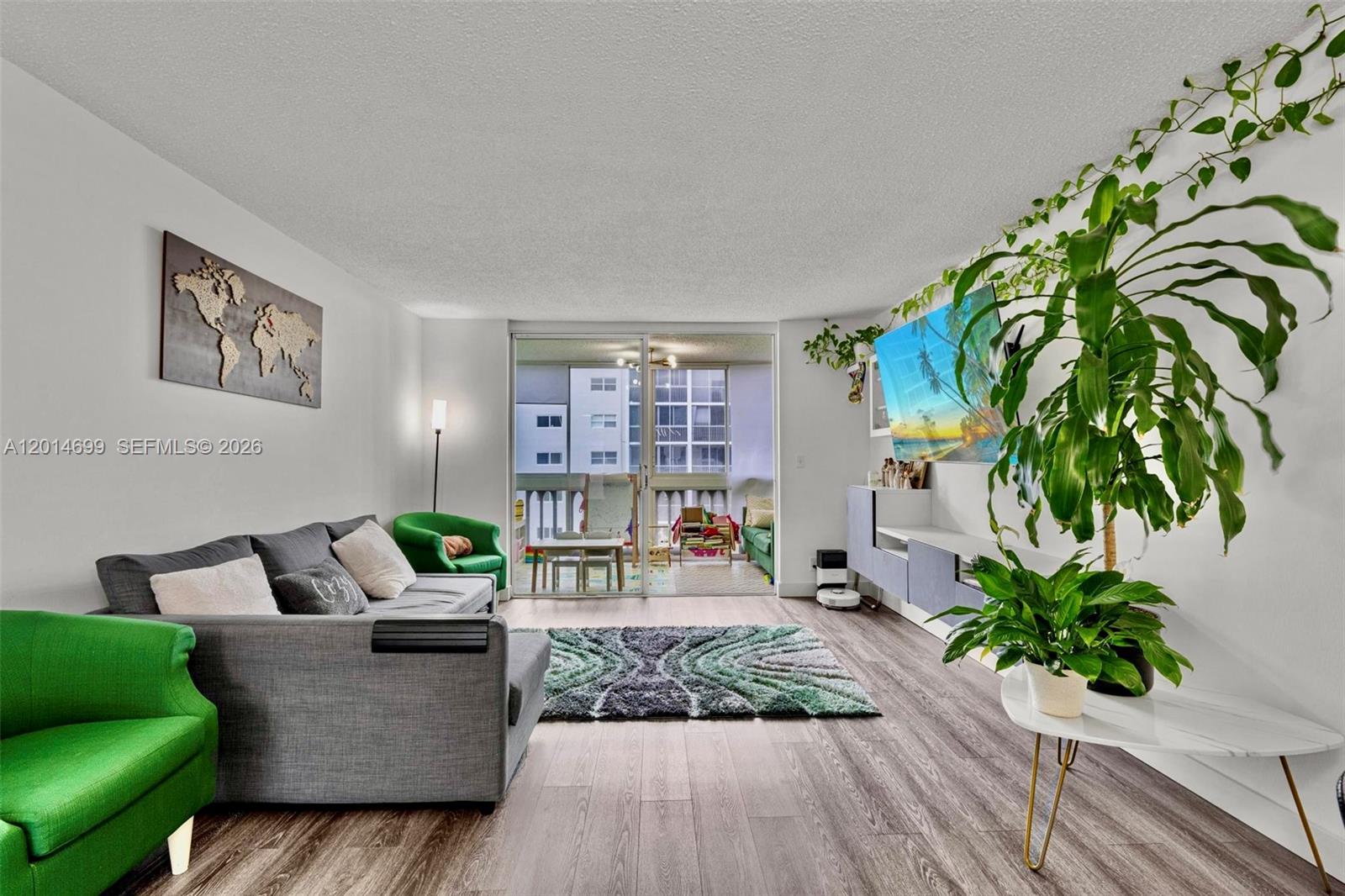 Photo of 609 14th Ave  #405, Hallandale Beach, Florida, 33009 - 